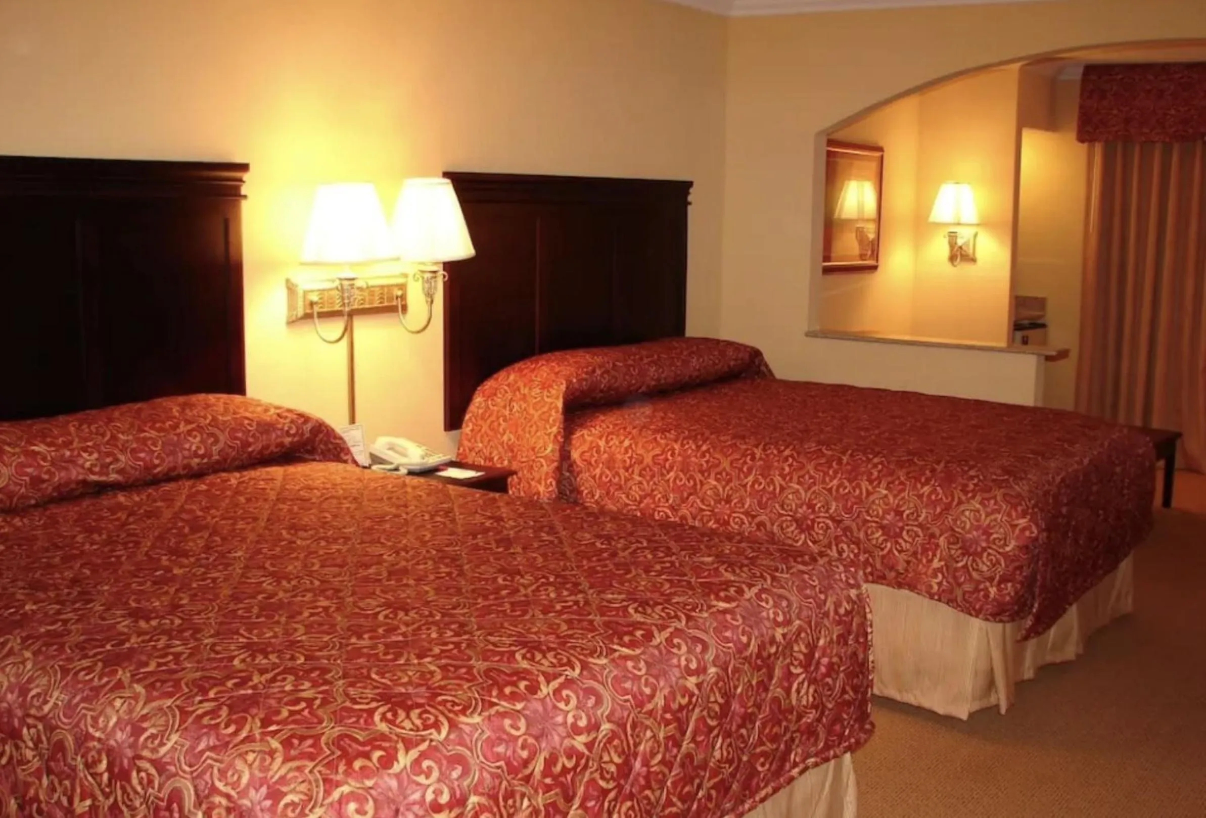 Regency Inn & Suites