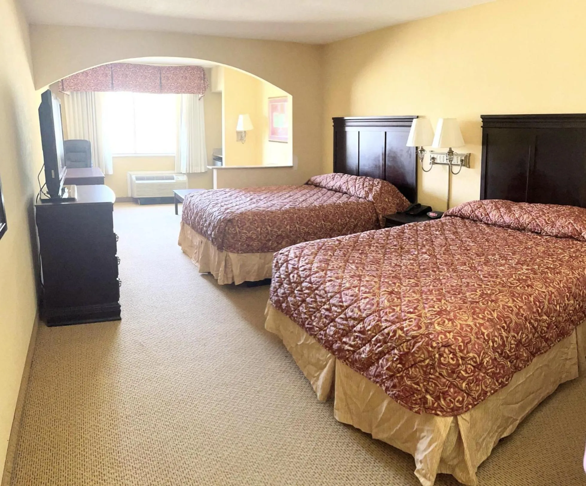 Regency Inn & Suites