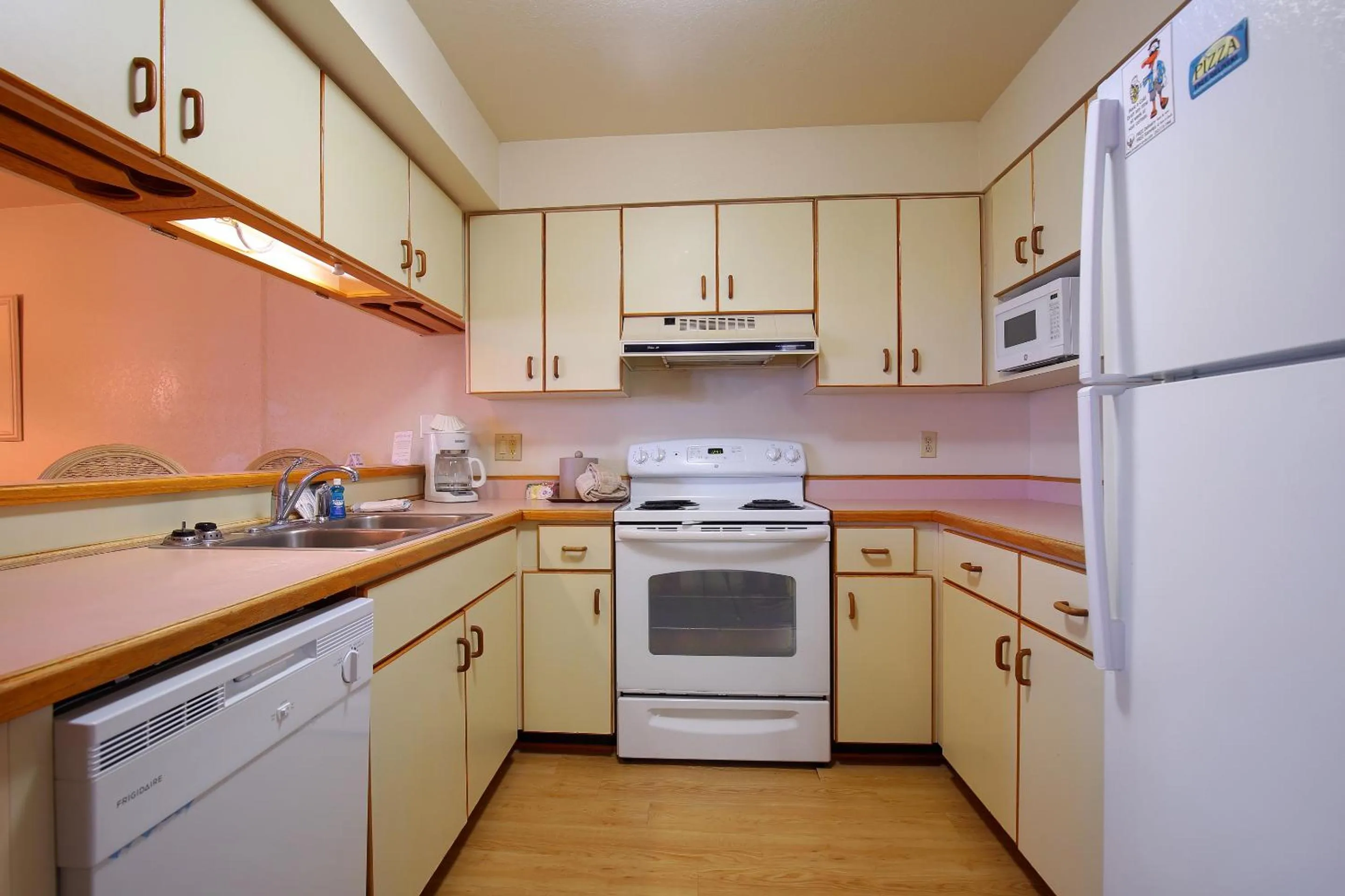 Kitchen or kitchenette in Barrier Island Station