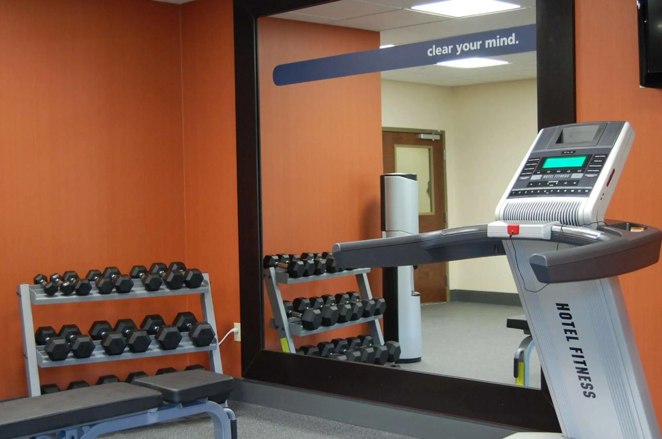 Fitness centre/facilities in Hampton Inn Geneseo