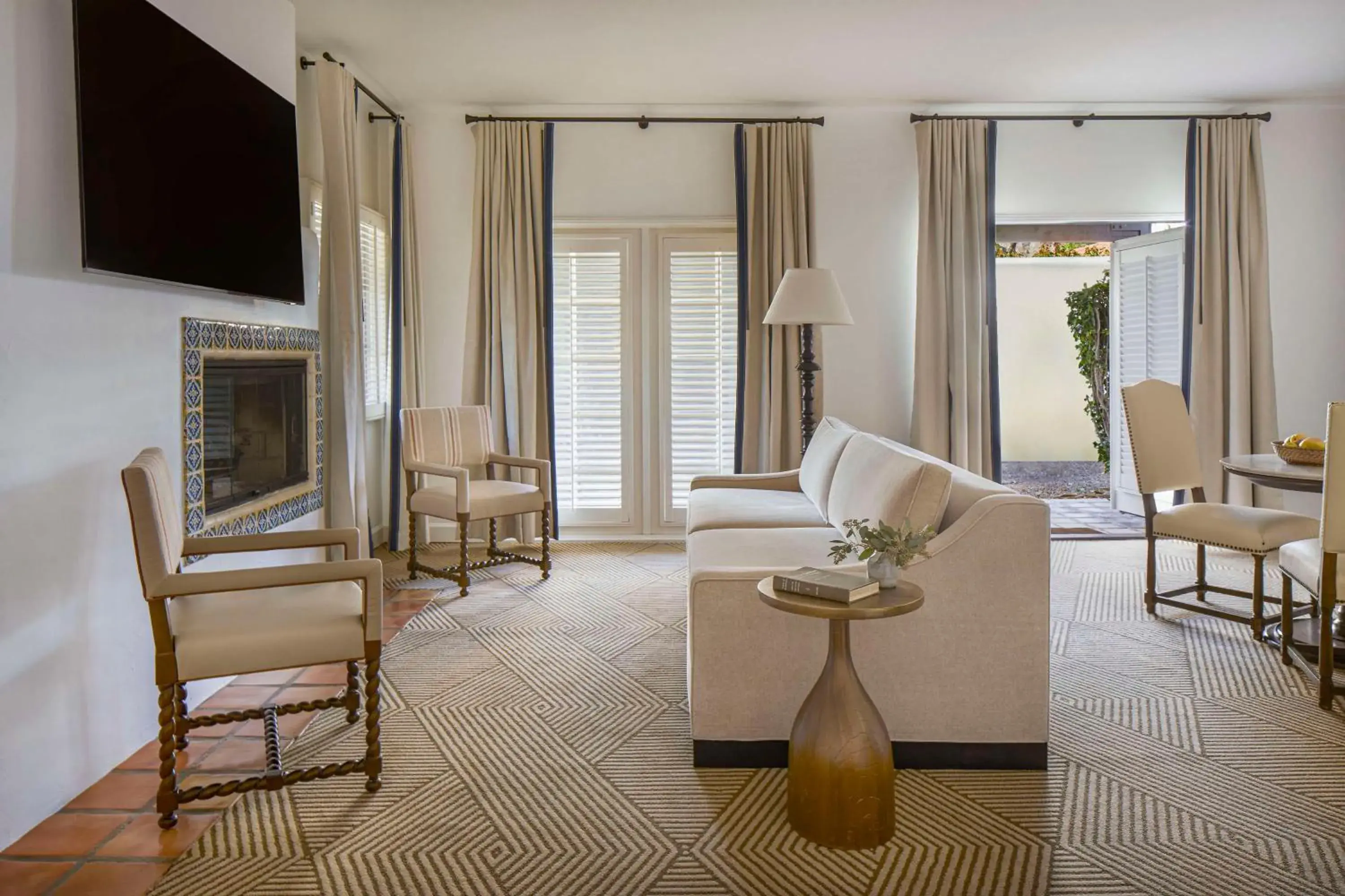 Hideaway Suite 1 King Private Yard in La Quinta Resort & Club Hideaway Suite 1 King Private Yard in La Quinta Resort & Club