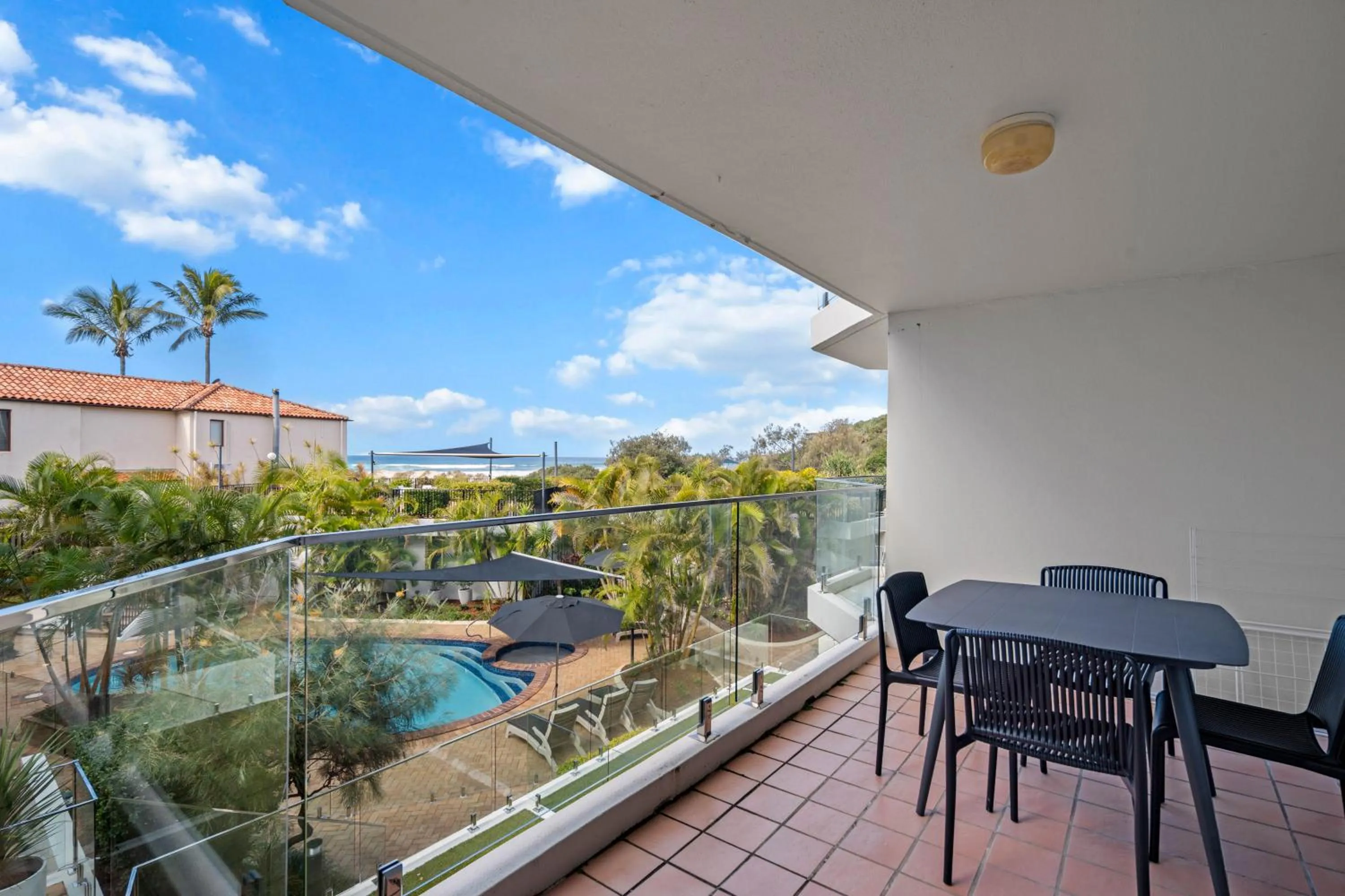 Sandcastles On Currumbin Beachfront, Gold Coast