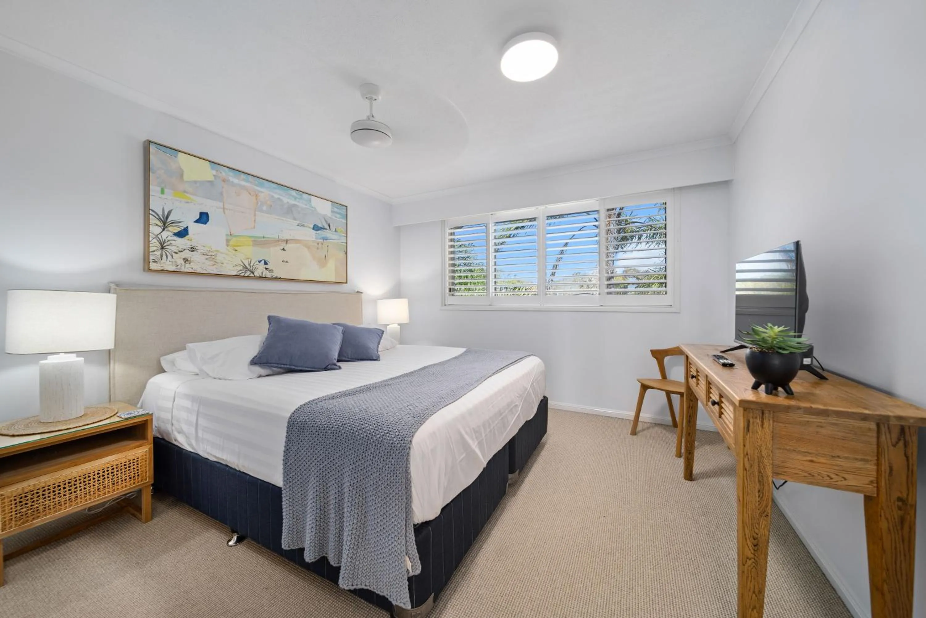 Bed in Sandcastles On Currumbin Beachfront, Gold Coast