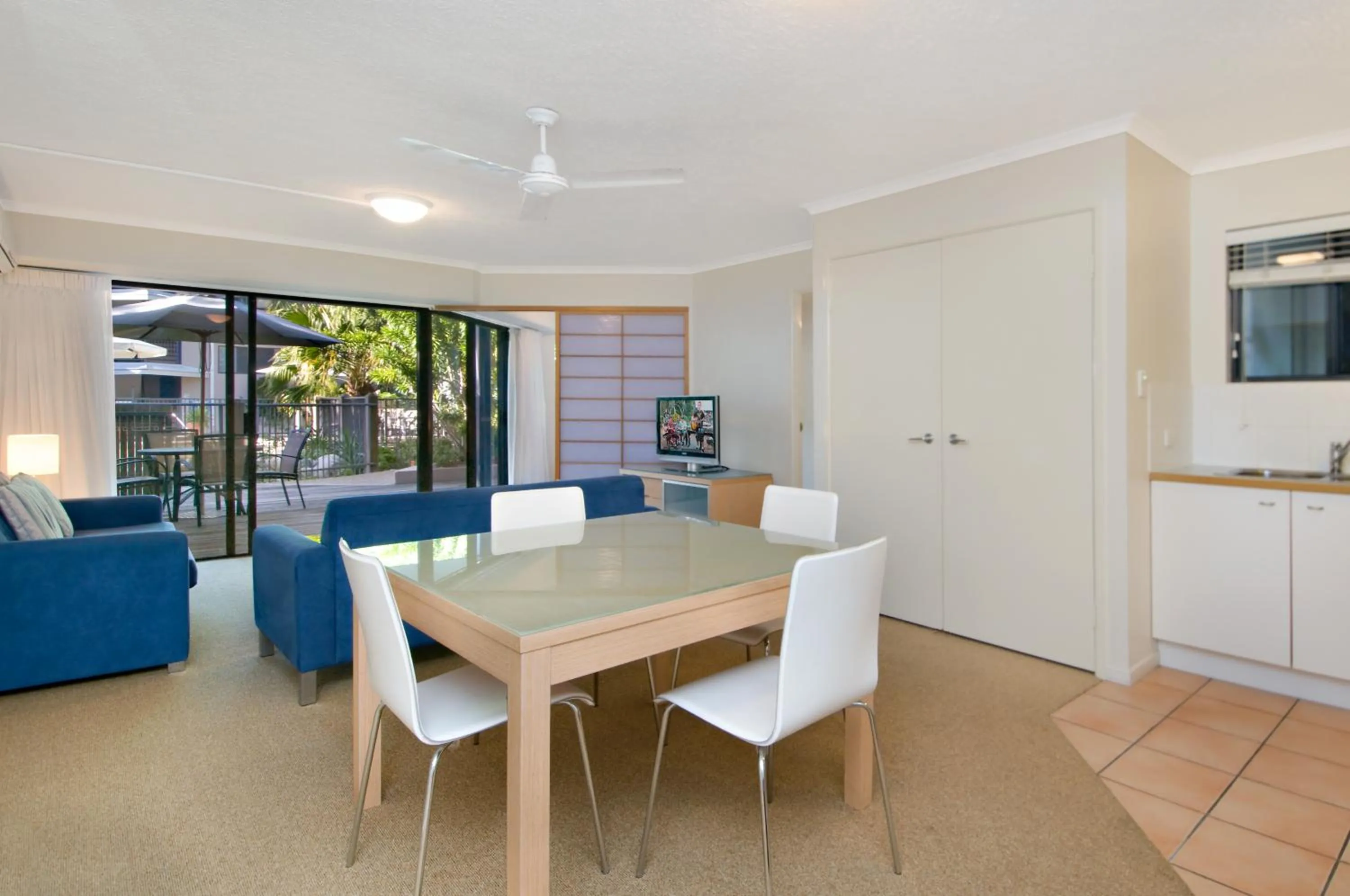 Dining area in Portobello By The Sea