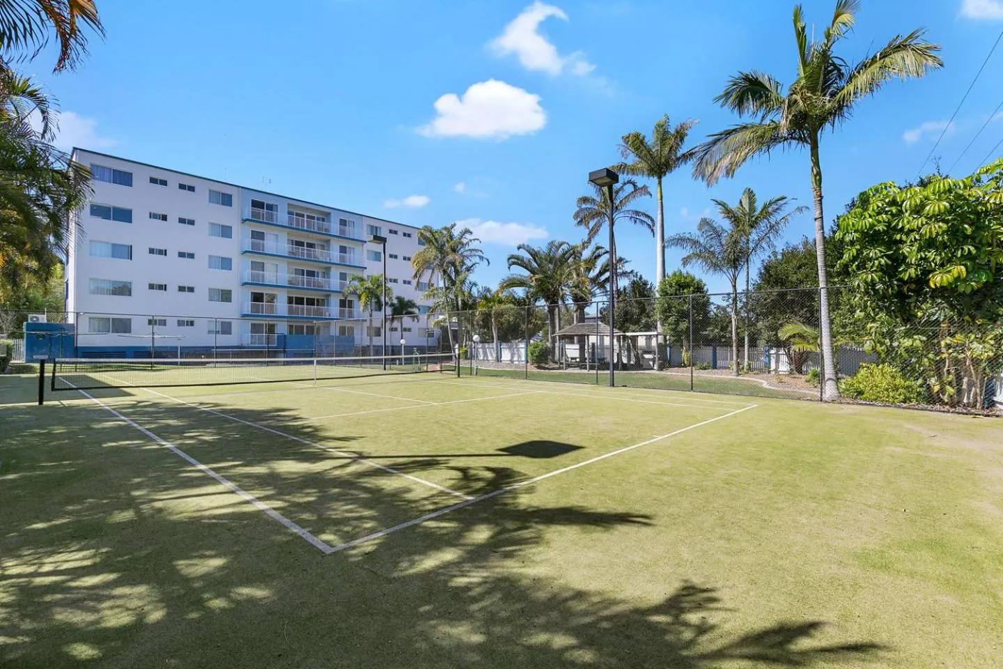 Tennis court in White Crest Apartments