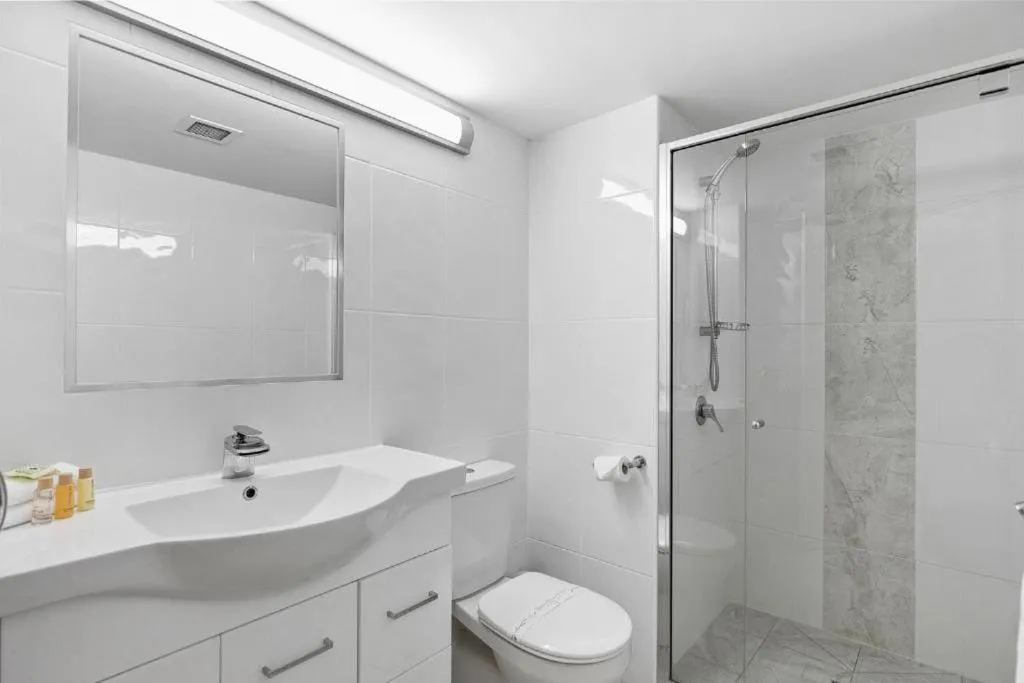 Bathroom in White Crest Apartments