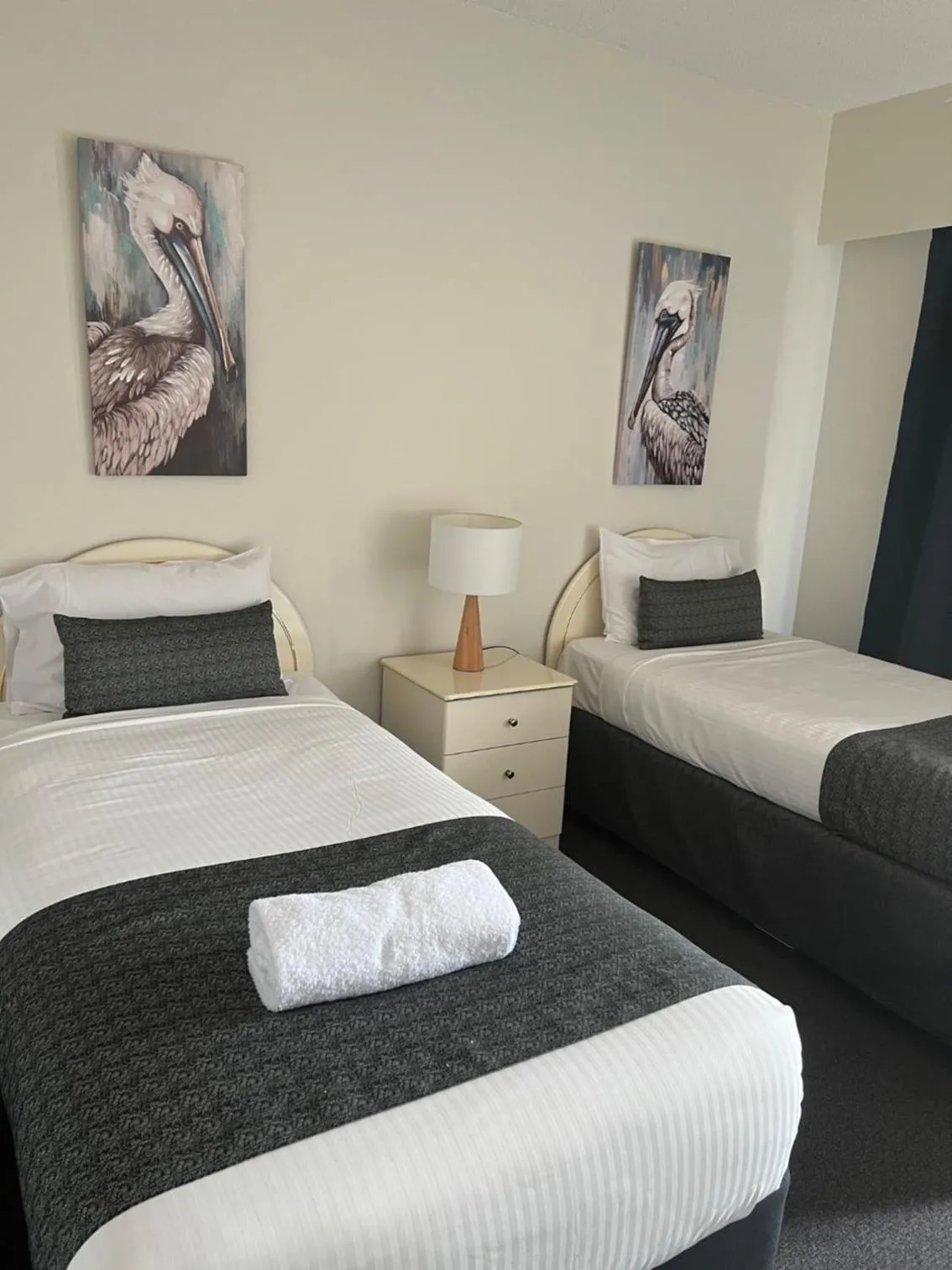 Bedroom, Bed in White Crest Apartments