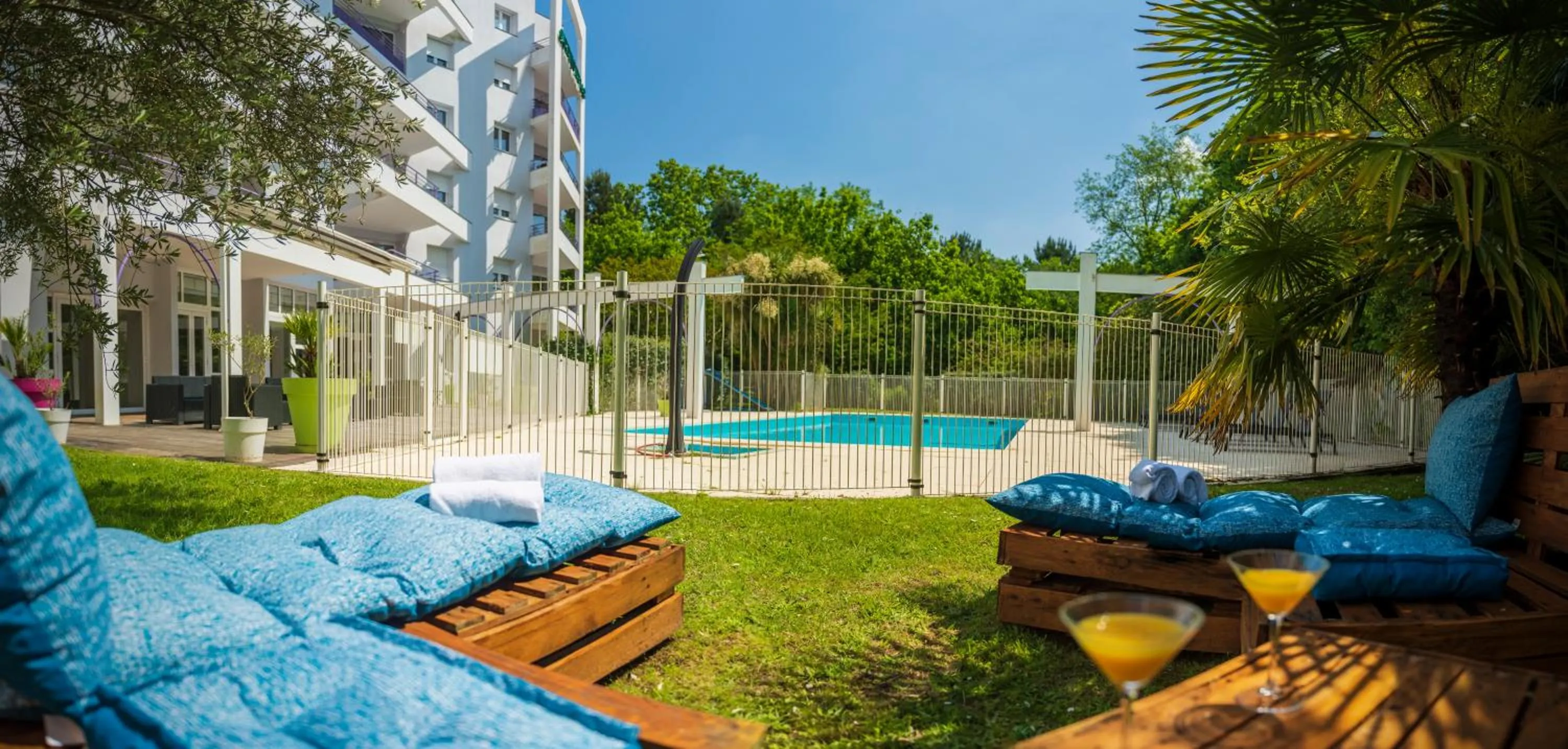 Swimming pool in CERISE Dax - Les Jardins du Lac