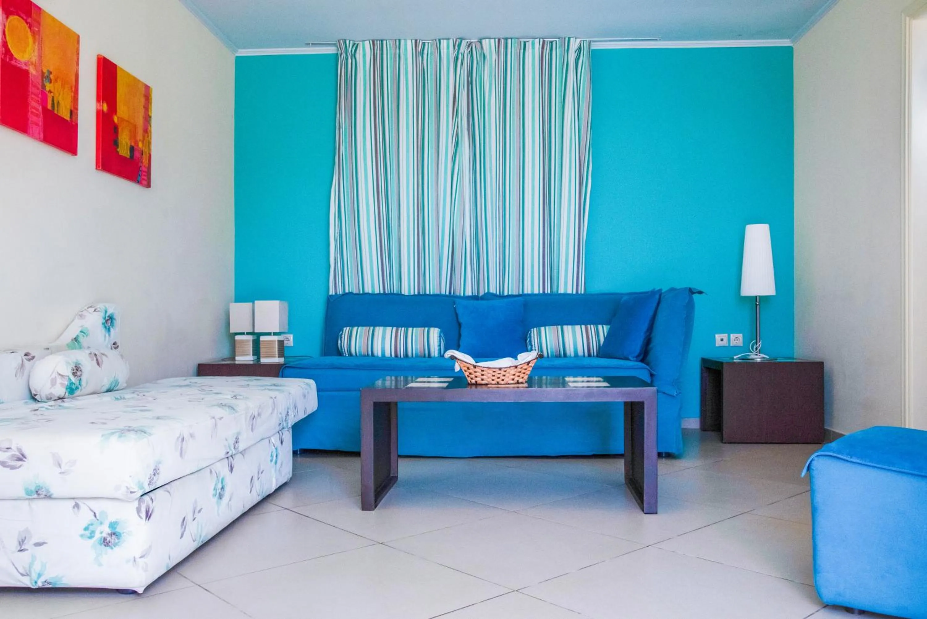 Living room, Bed in Princess Hotel