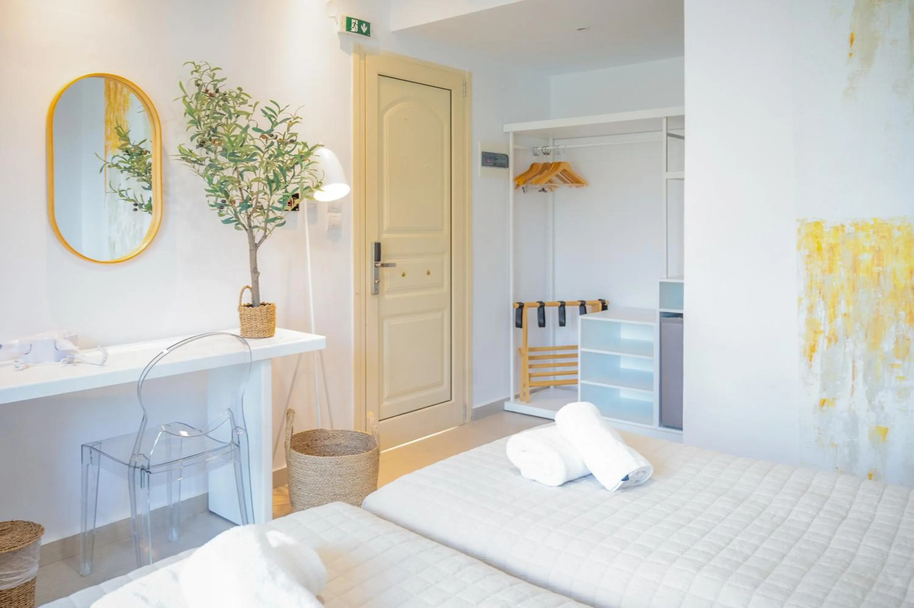 Bedroom, Bed in Princess Hotel