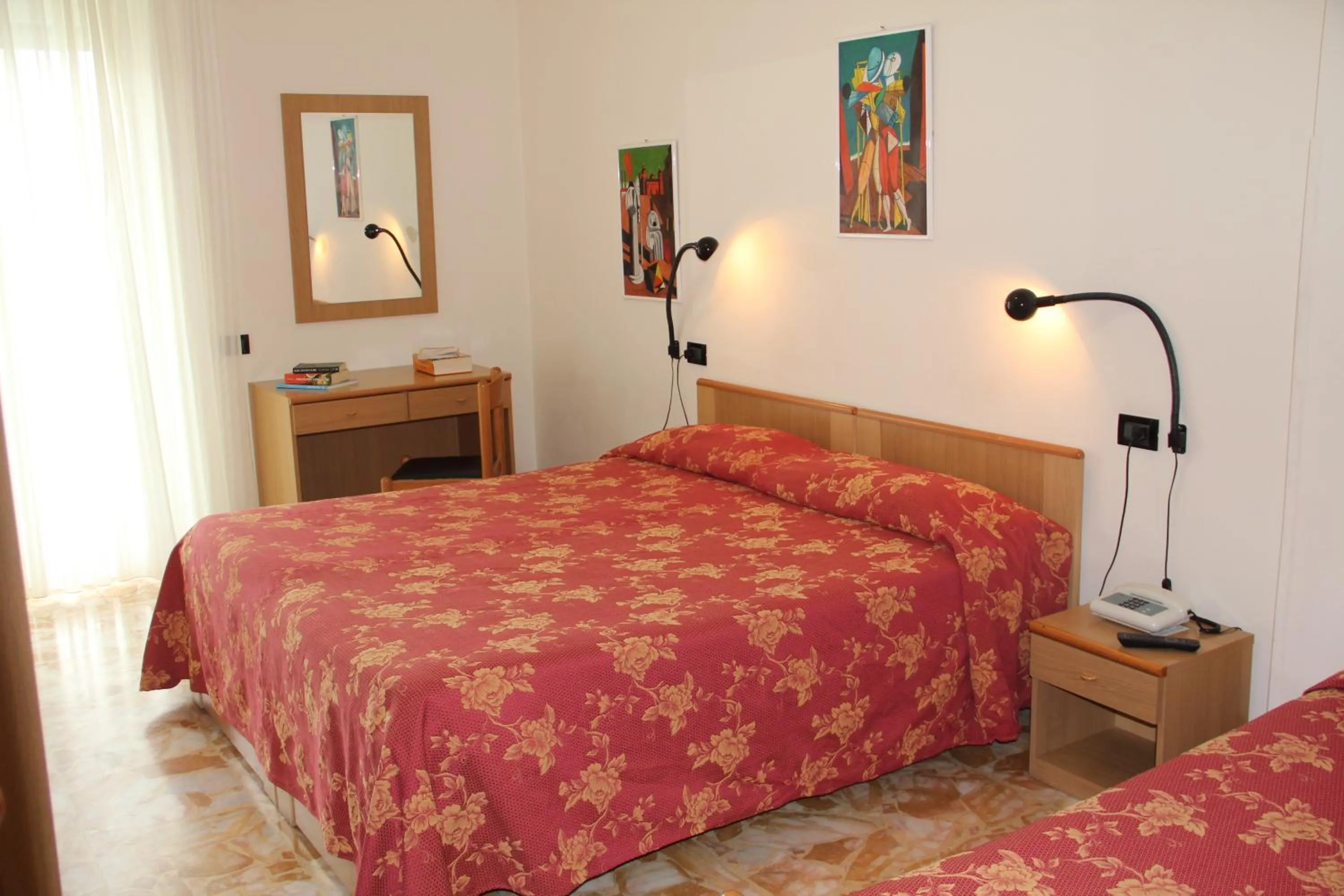 Photo of the whole room, Bed in Hotel Garden