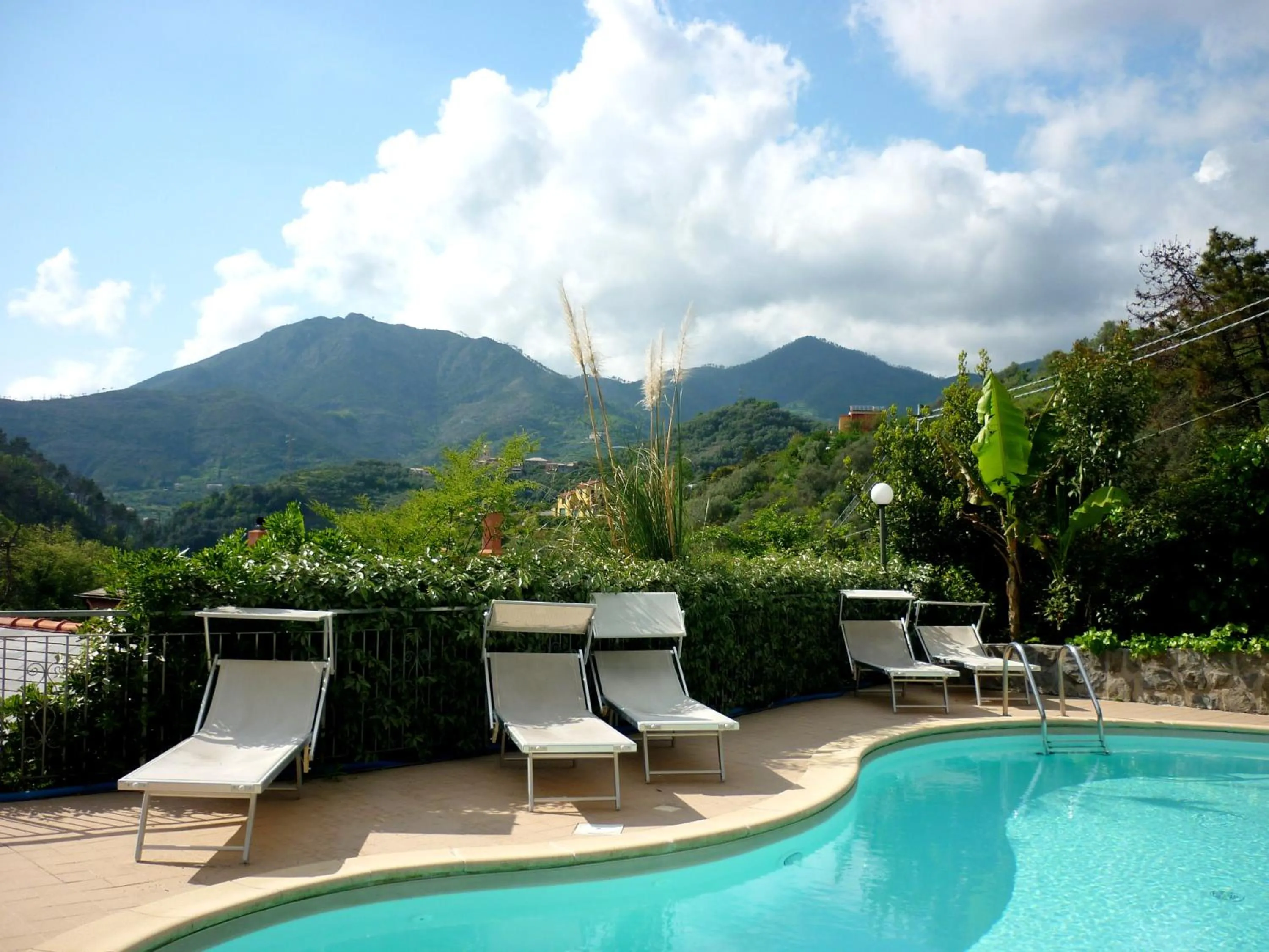 Activities in Costa Morroni