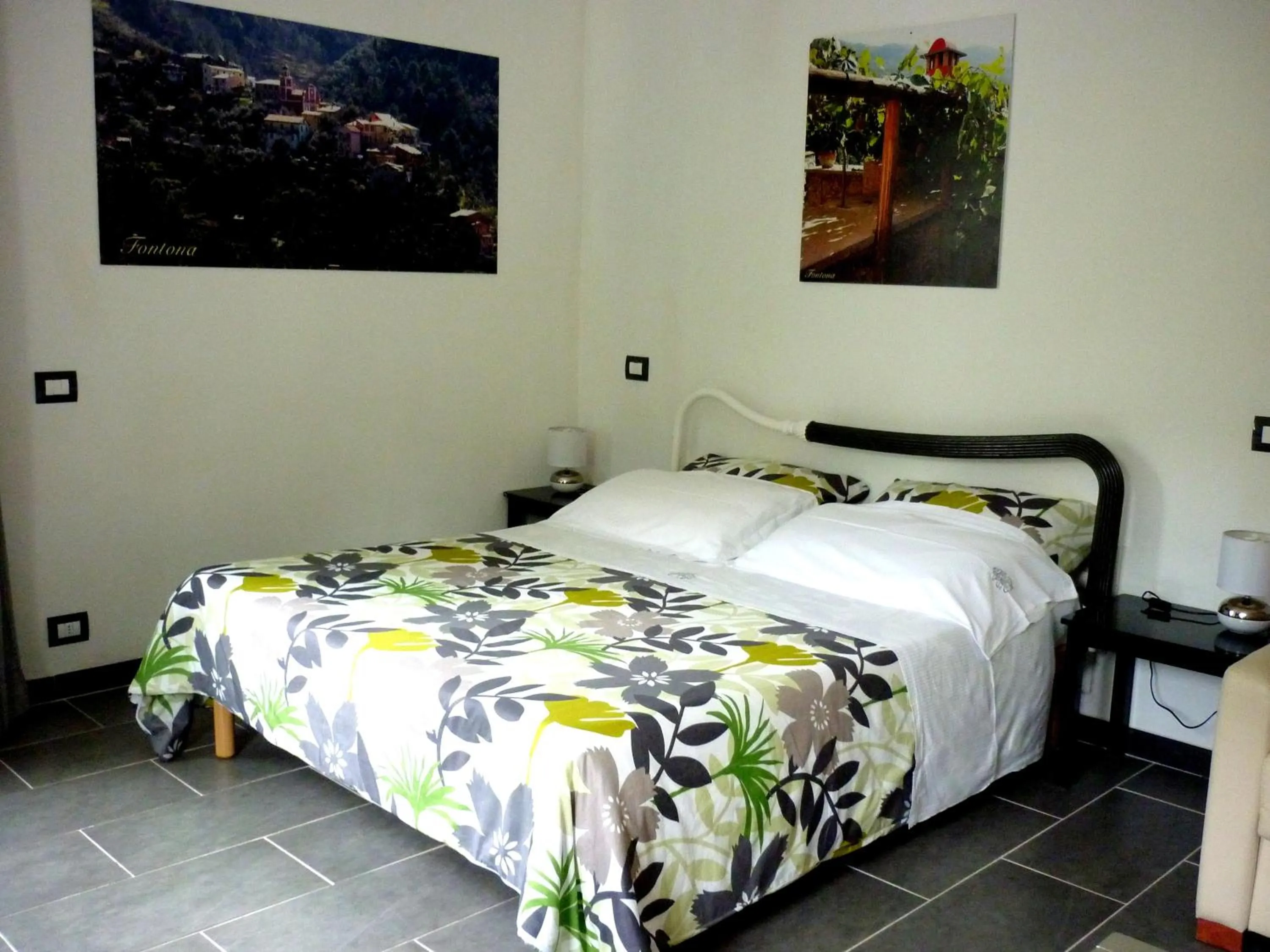 Bed in Costa Morroni