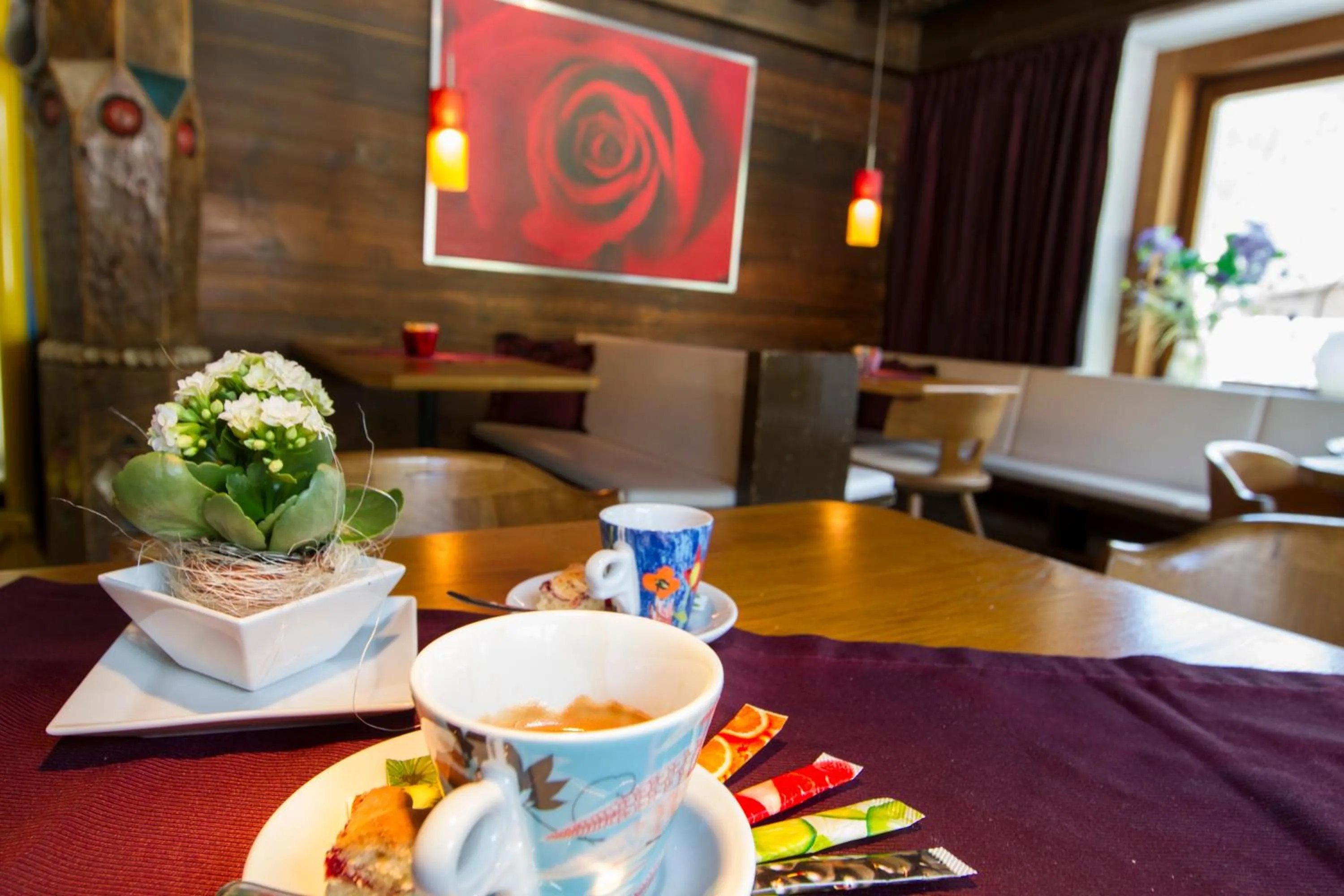 Restaurant/places to eat in Chalet Madrisa