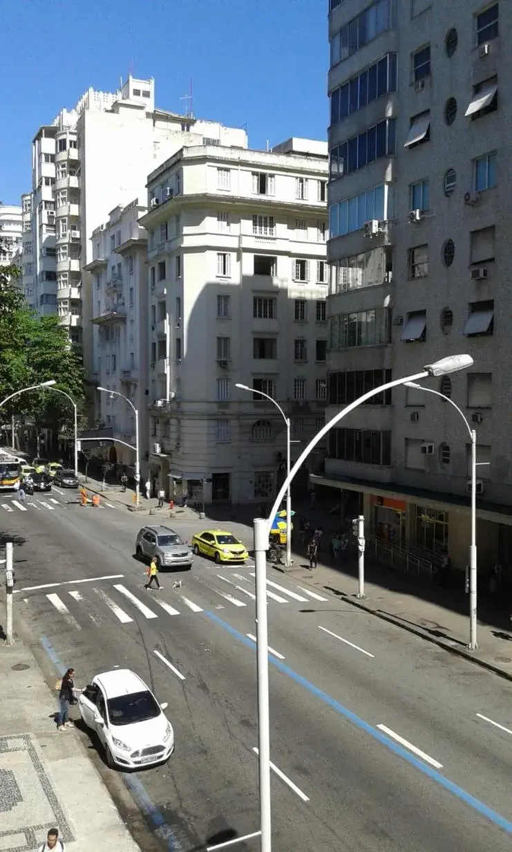Copacabana uma quadra da praia Copacabana uma quadra da praia
