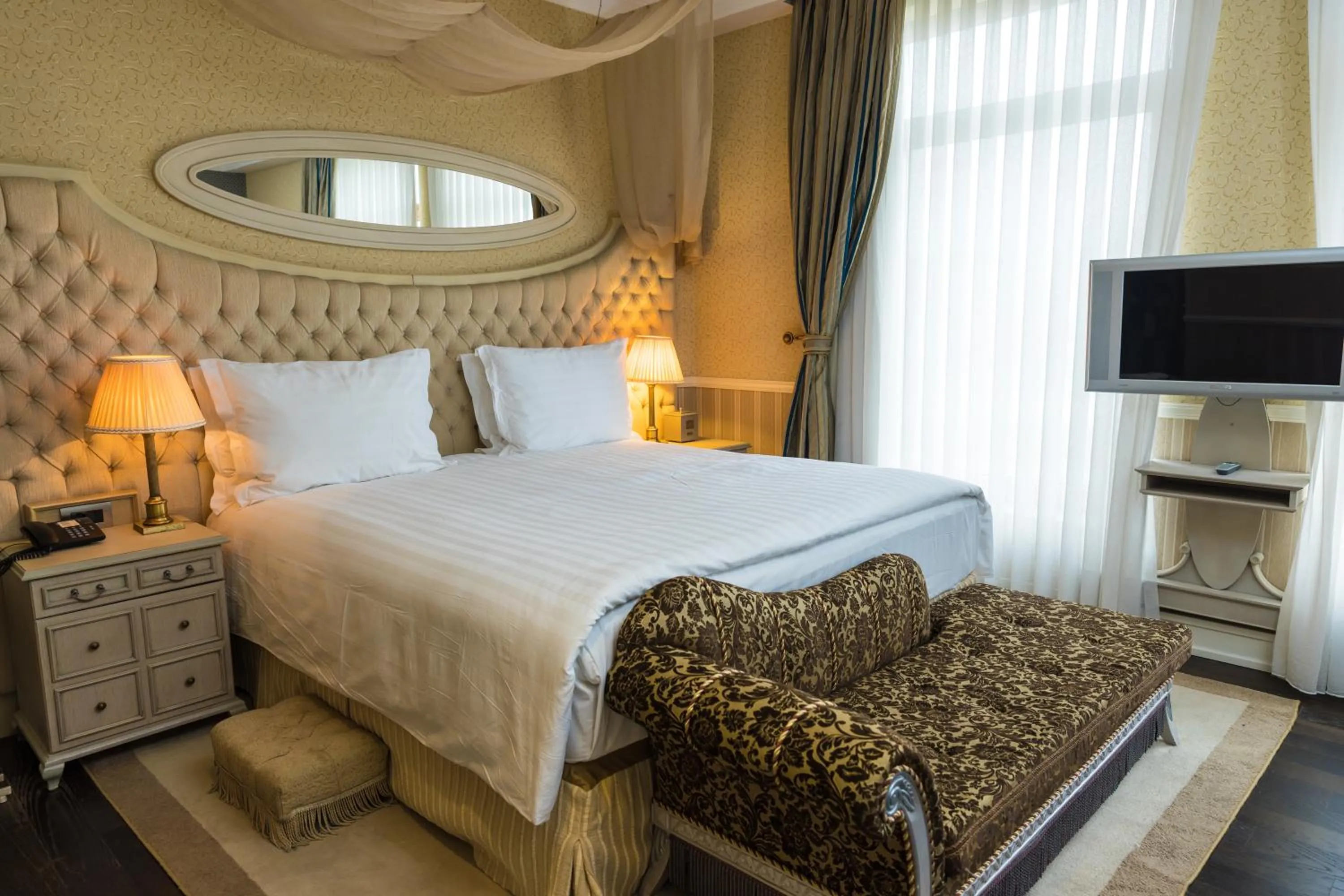 Bed in Excelsior Hotel & Spa Baku
