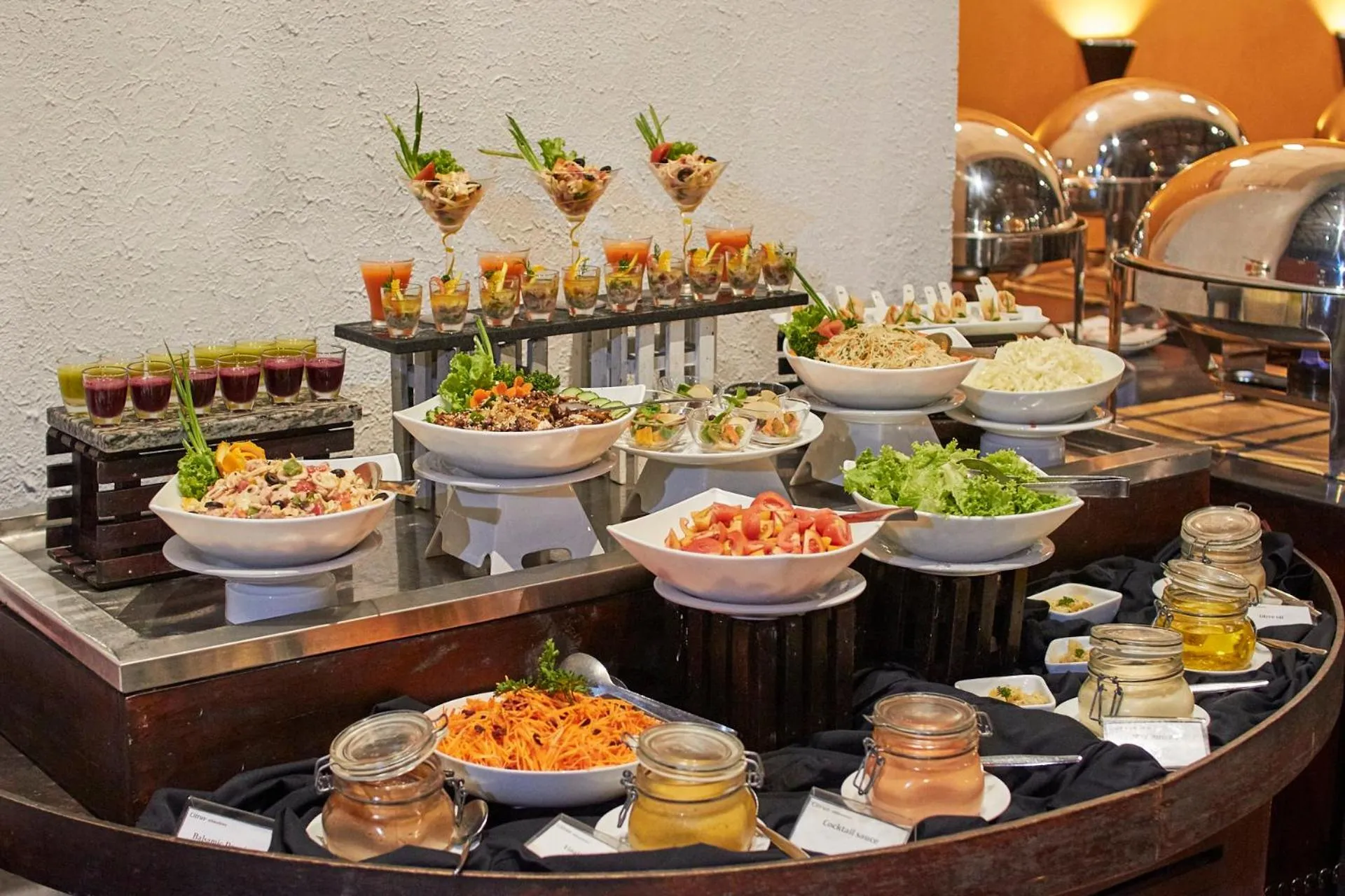 Food and drinks in Citrus Hikkaduwa