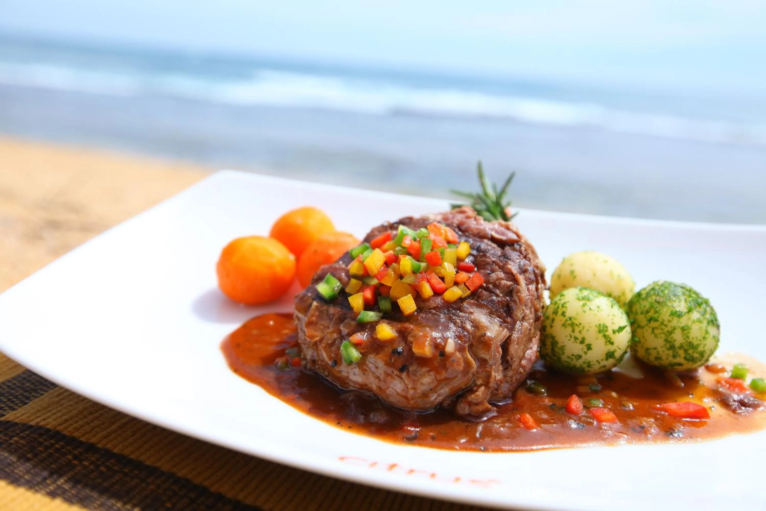 Food in Citrus Hikkaduwa