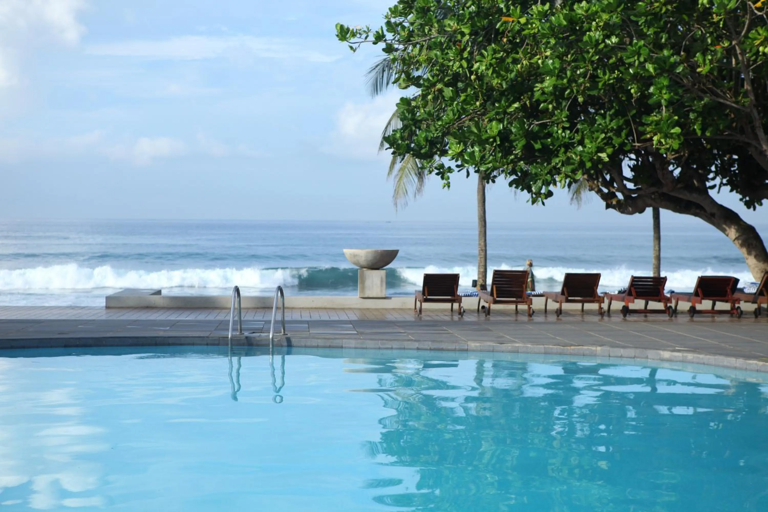 Swimming pool in Citrus Hikkaduwa