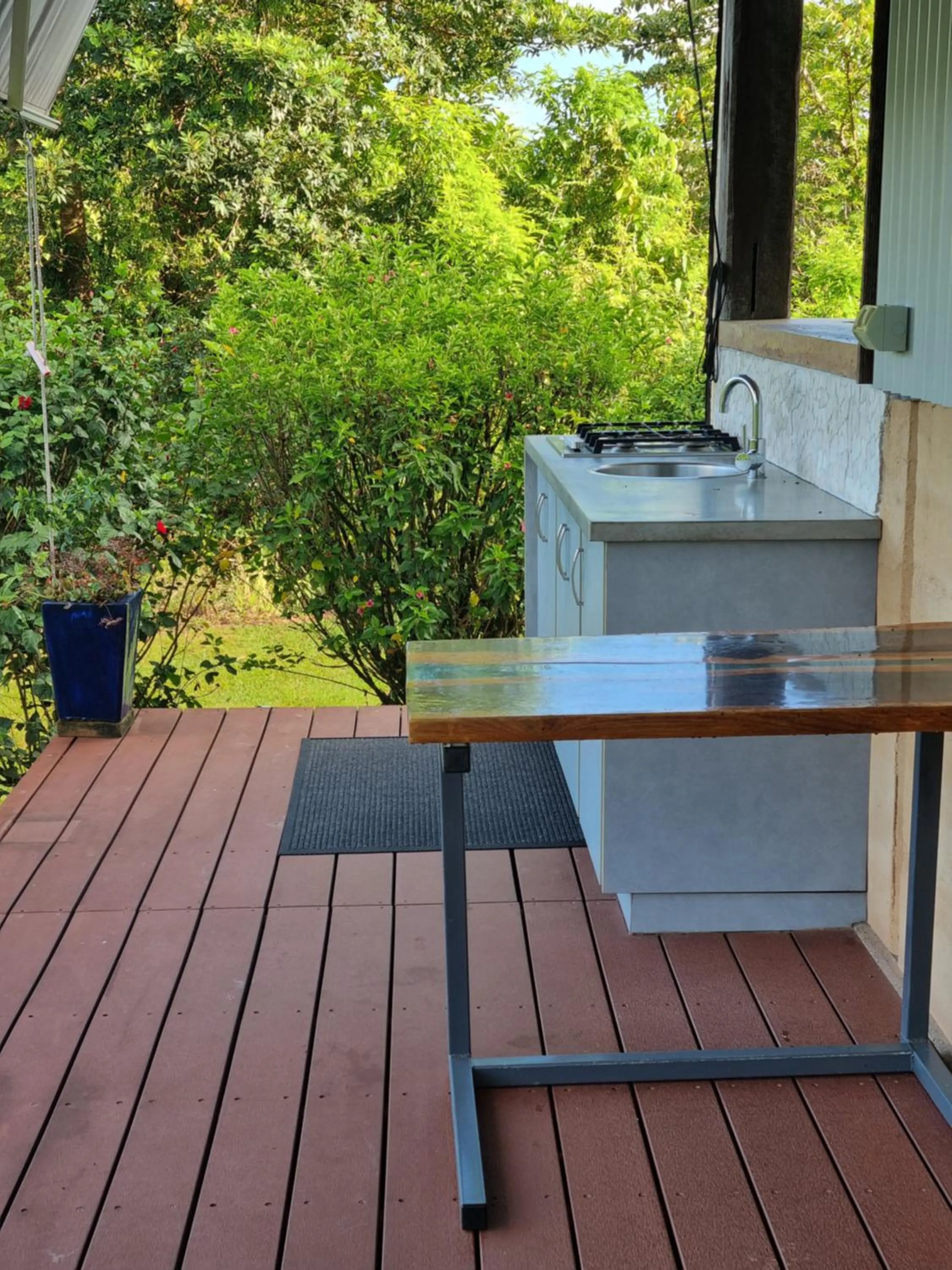 Kitchen or kitchenette in Wompoo Eco Retreat