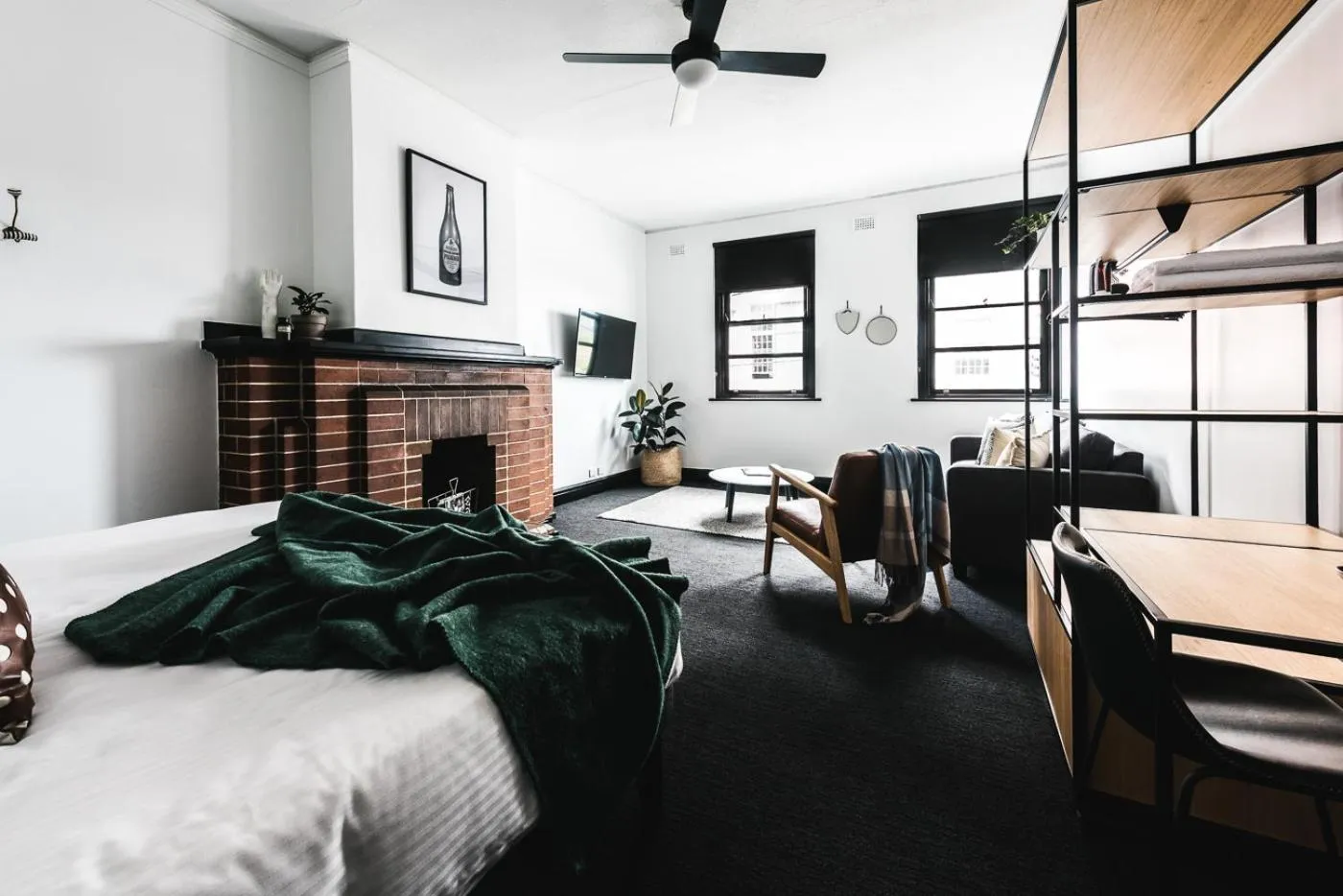 Living room in Sydney Park Hotel