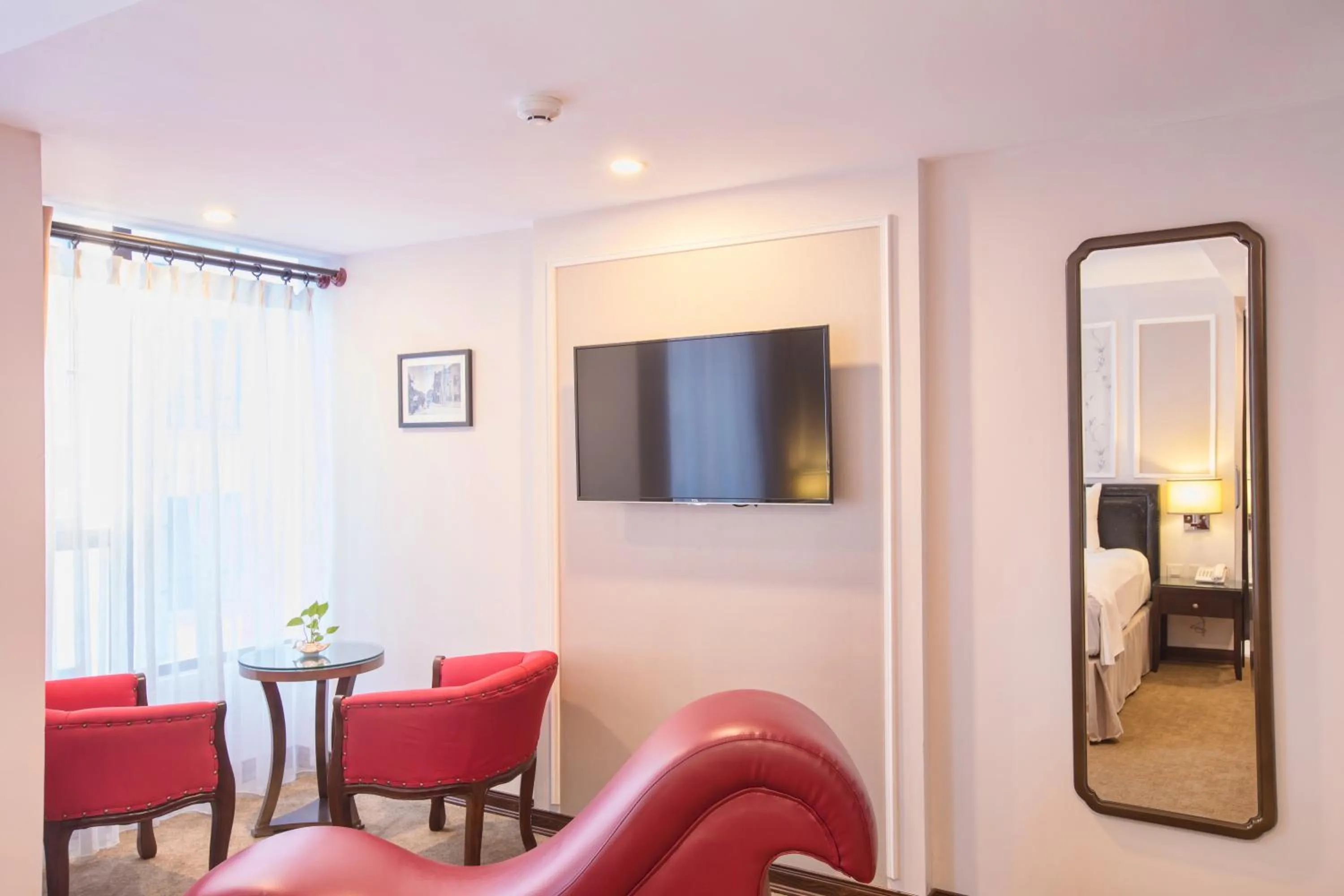 Shower in Dinh Ami Hanoi Hotel