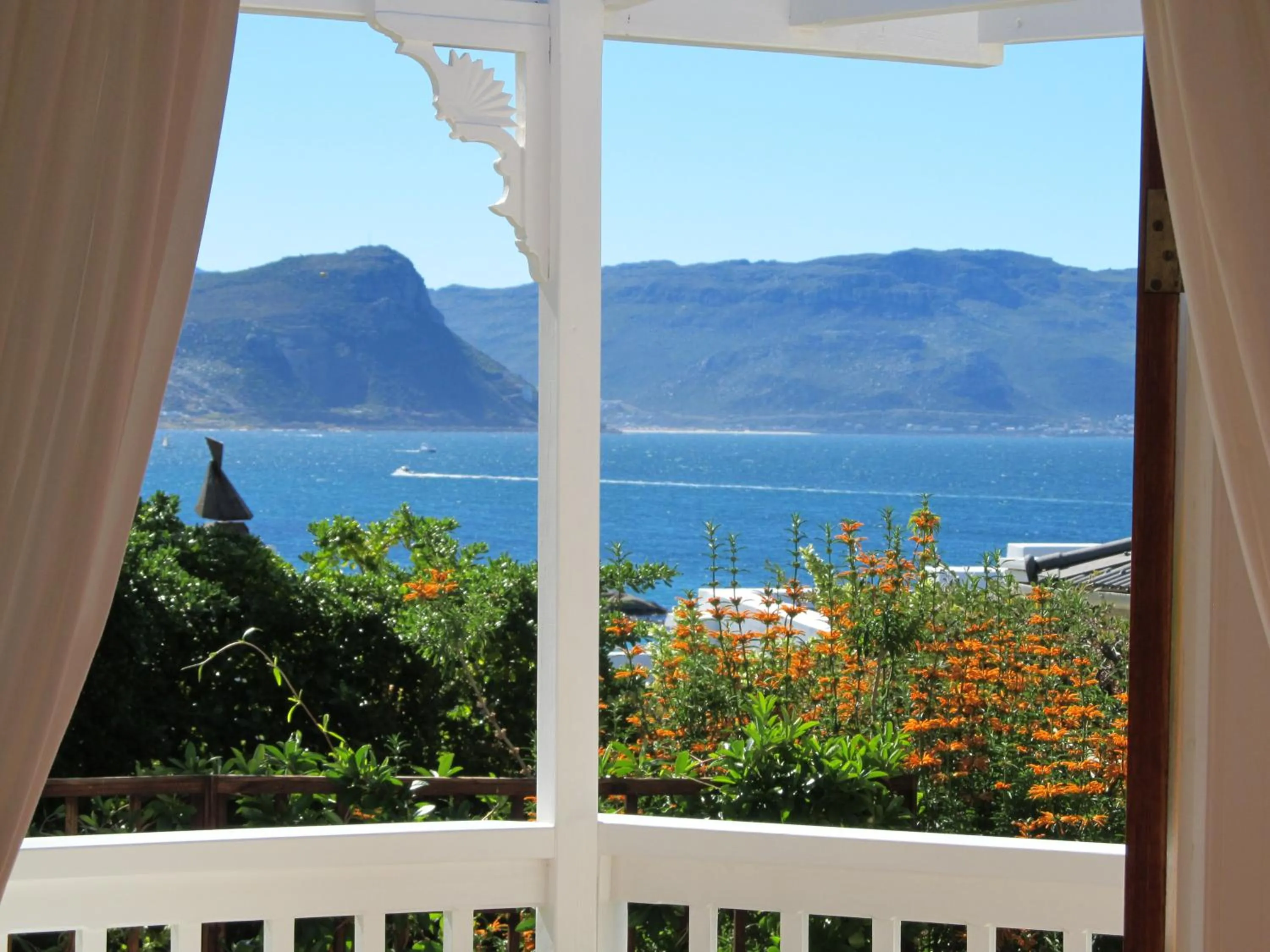 Nearby landmark in Bosky Dell on Boulders Beach