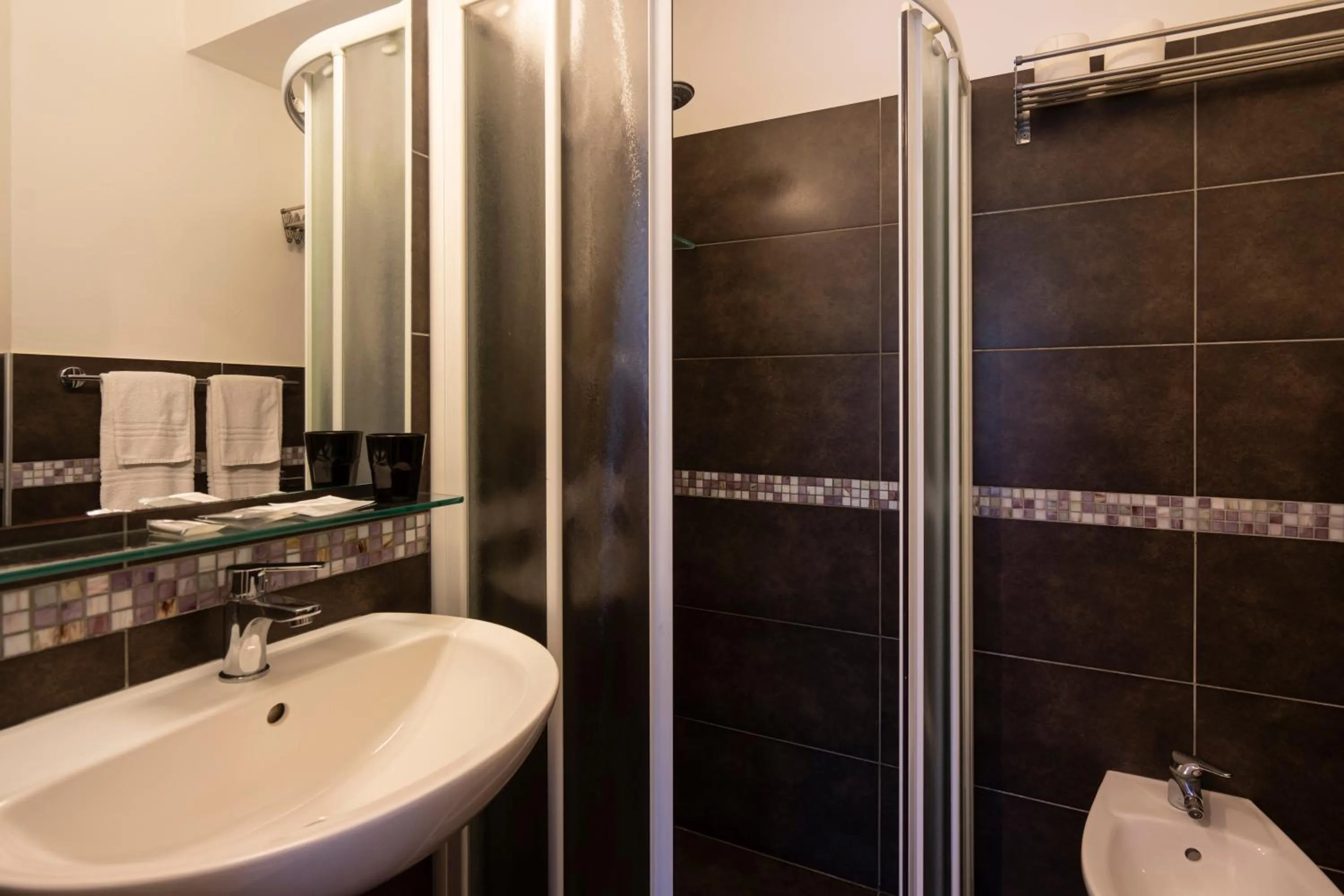 Bathroom in Hotel Mocambo Riccione CENTRALISSIMO AL MARE