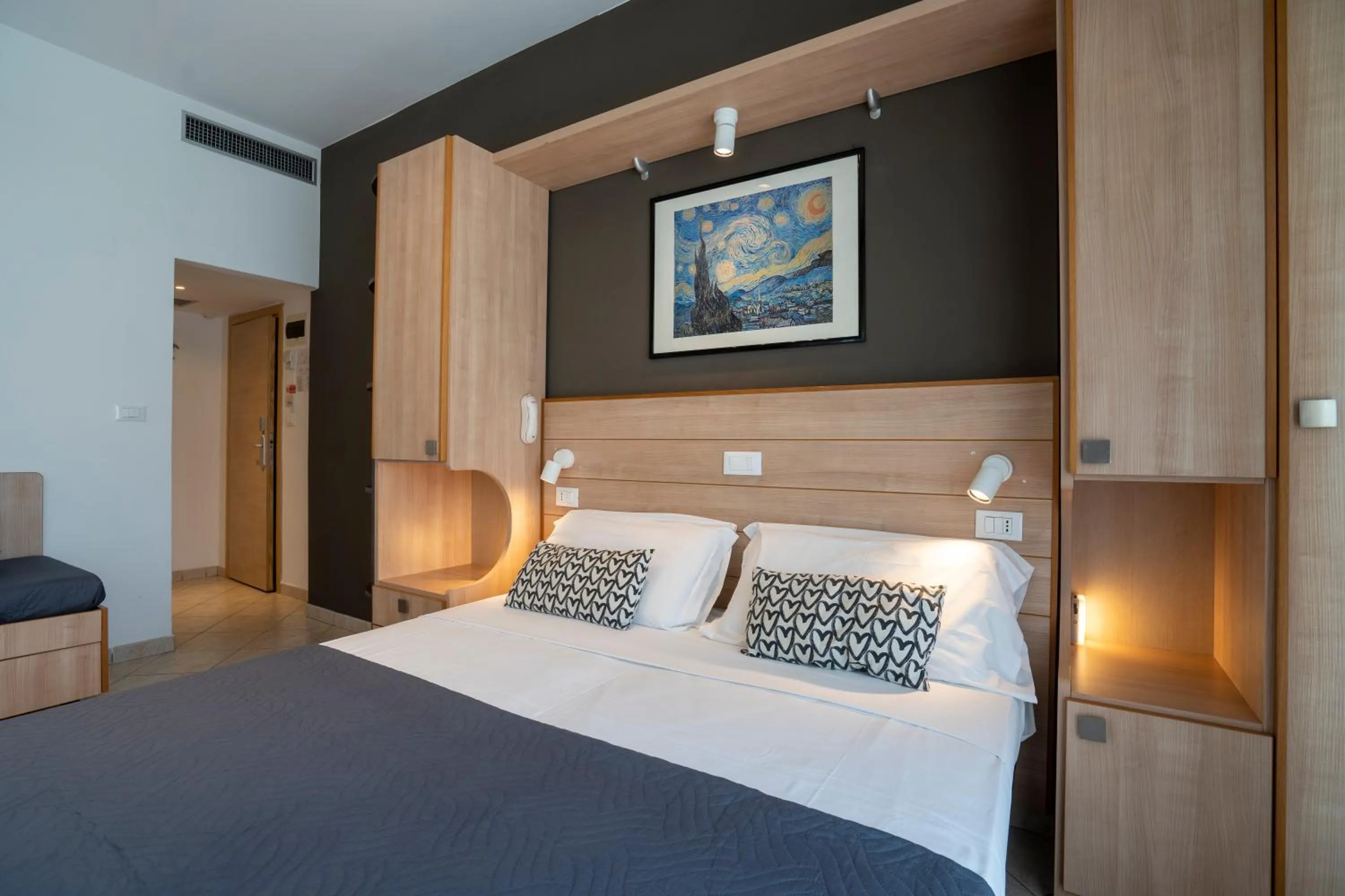 Bed in Hotel Mocambo Riccione CENTRALISSIMO AL MARE