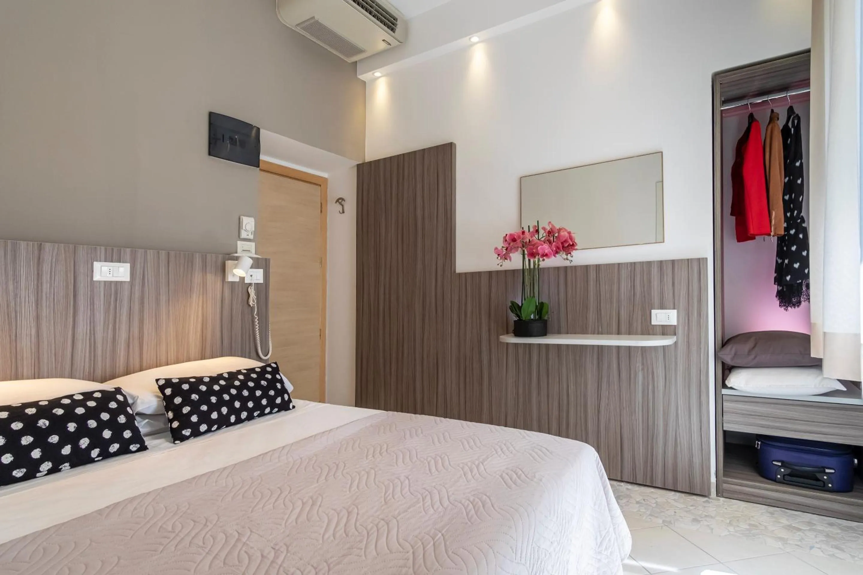 Bed in Hotel Mocambo Riccione CENTRALISSIMO AL MARE