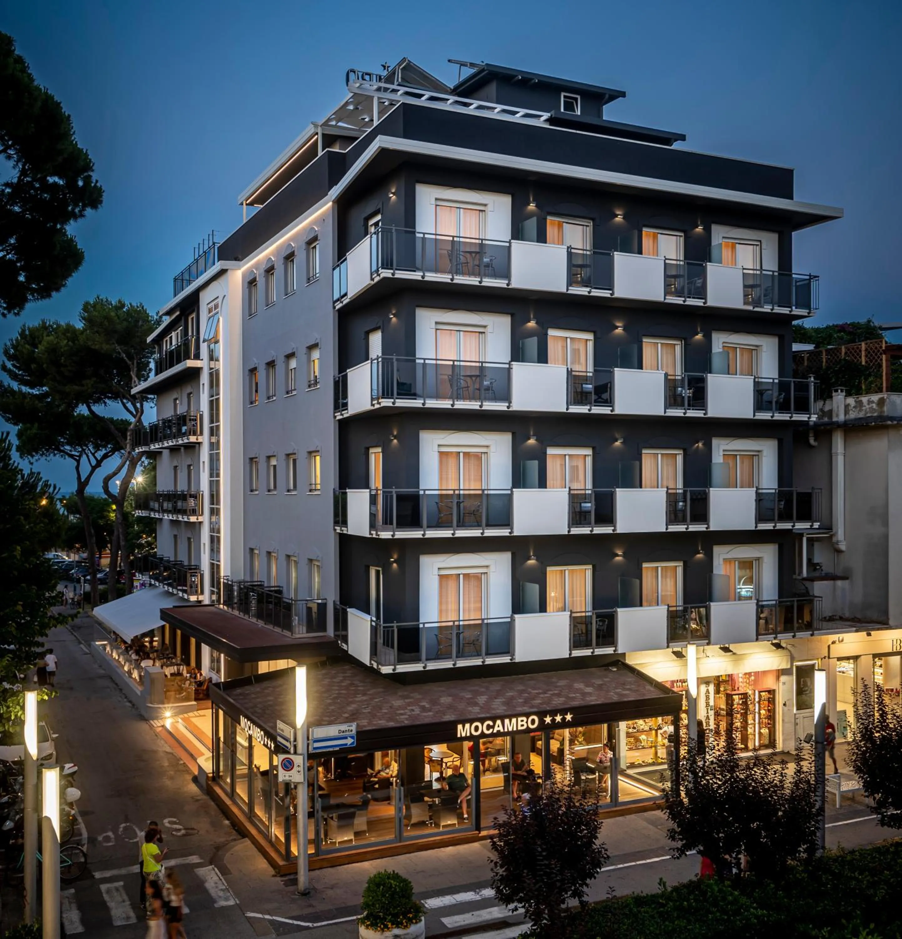Property building in Hotel Mocambo Riccione CENTRALISSIMO AL MARE