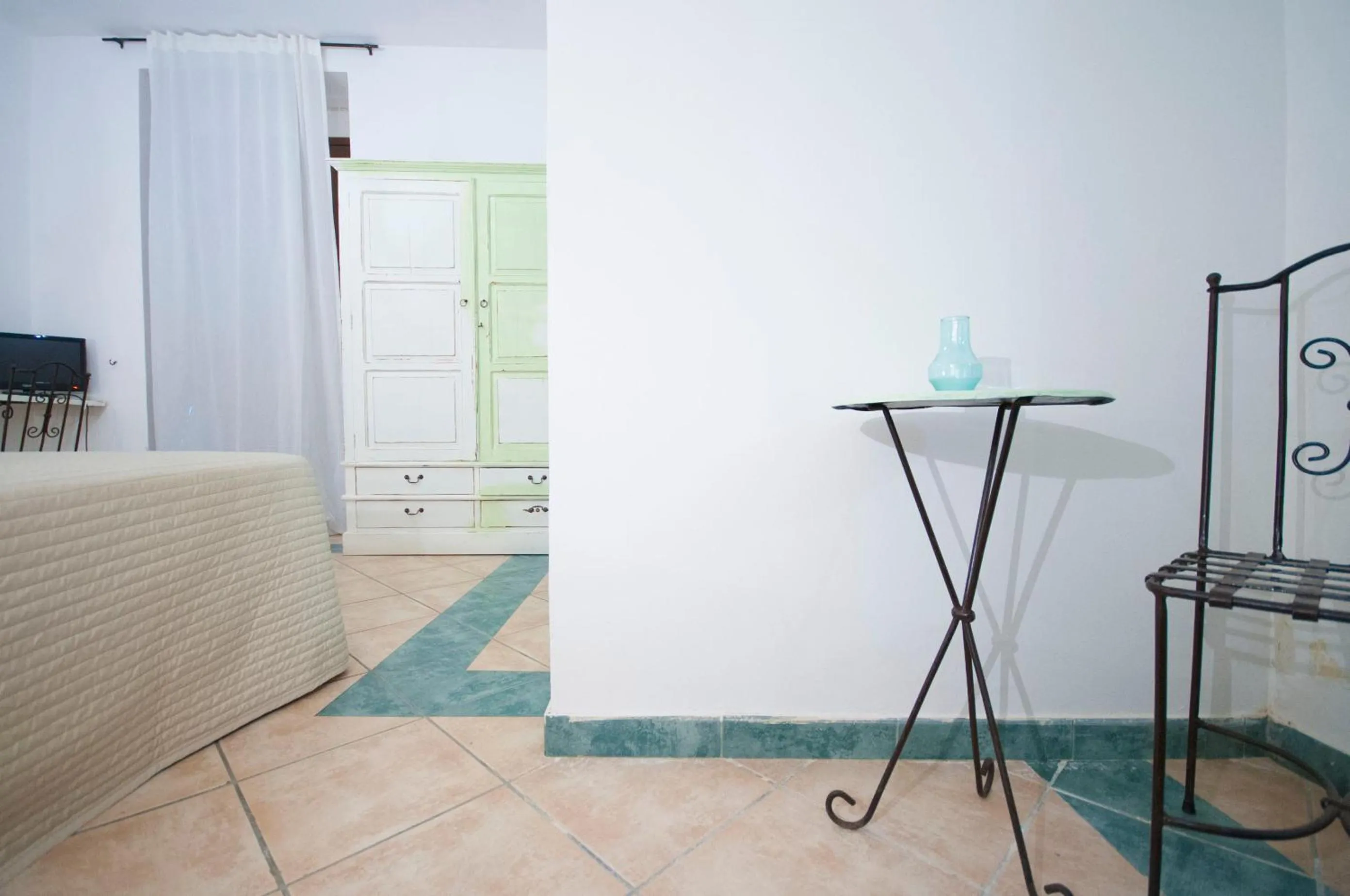 Decorative detail in Albergo La Fontanella