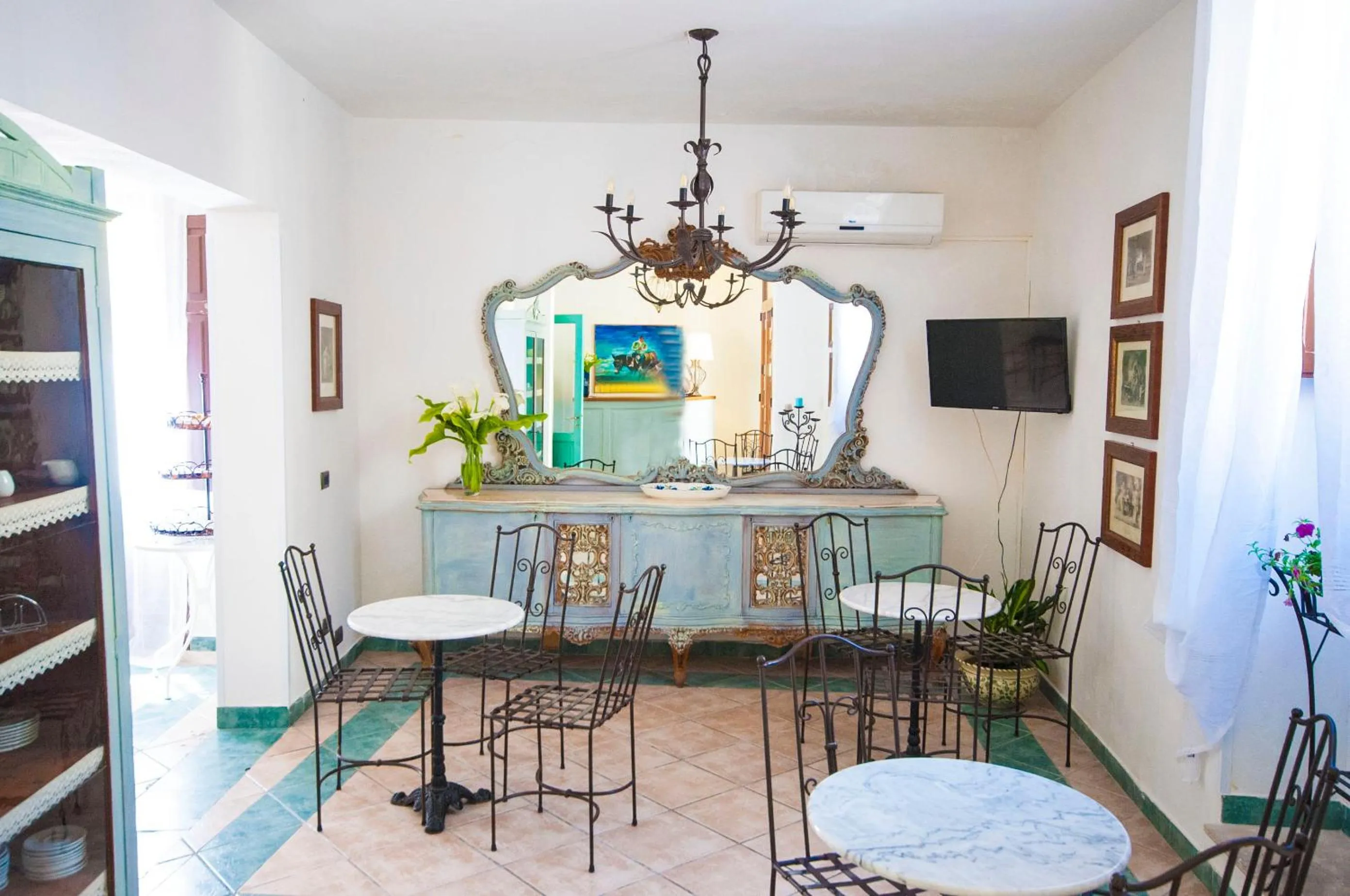 Breakfast in Albergo La Fontanella