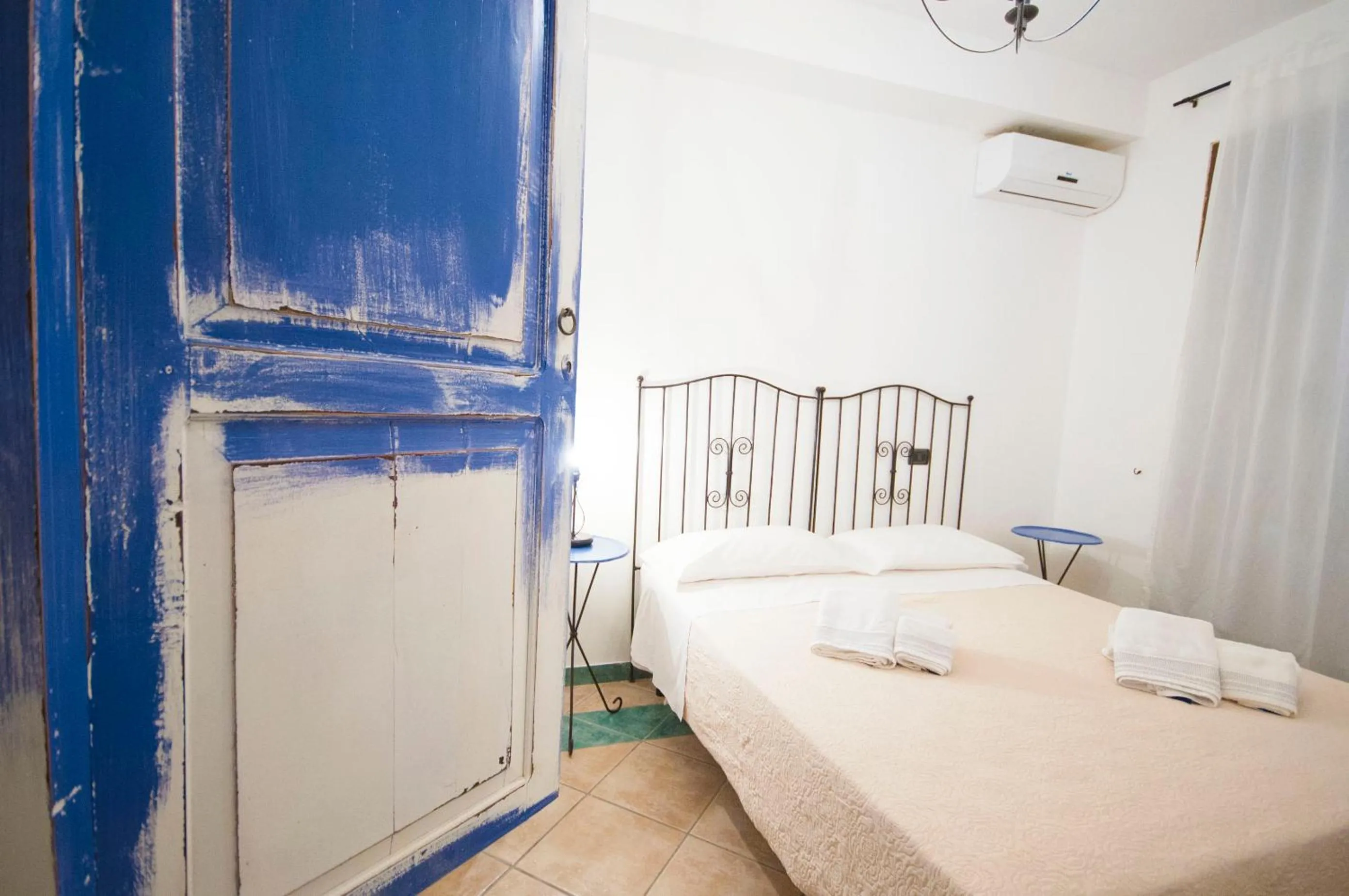 Bedroom in Albergo La Fontanella