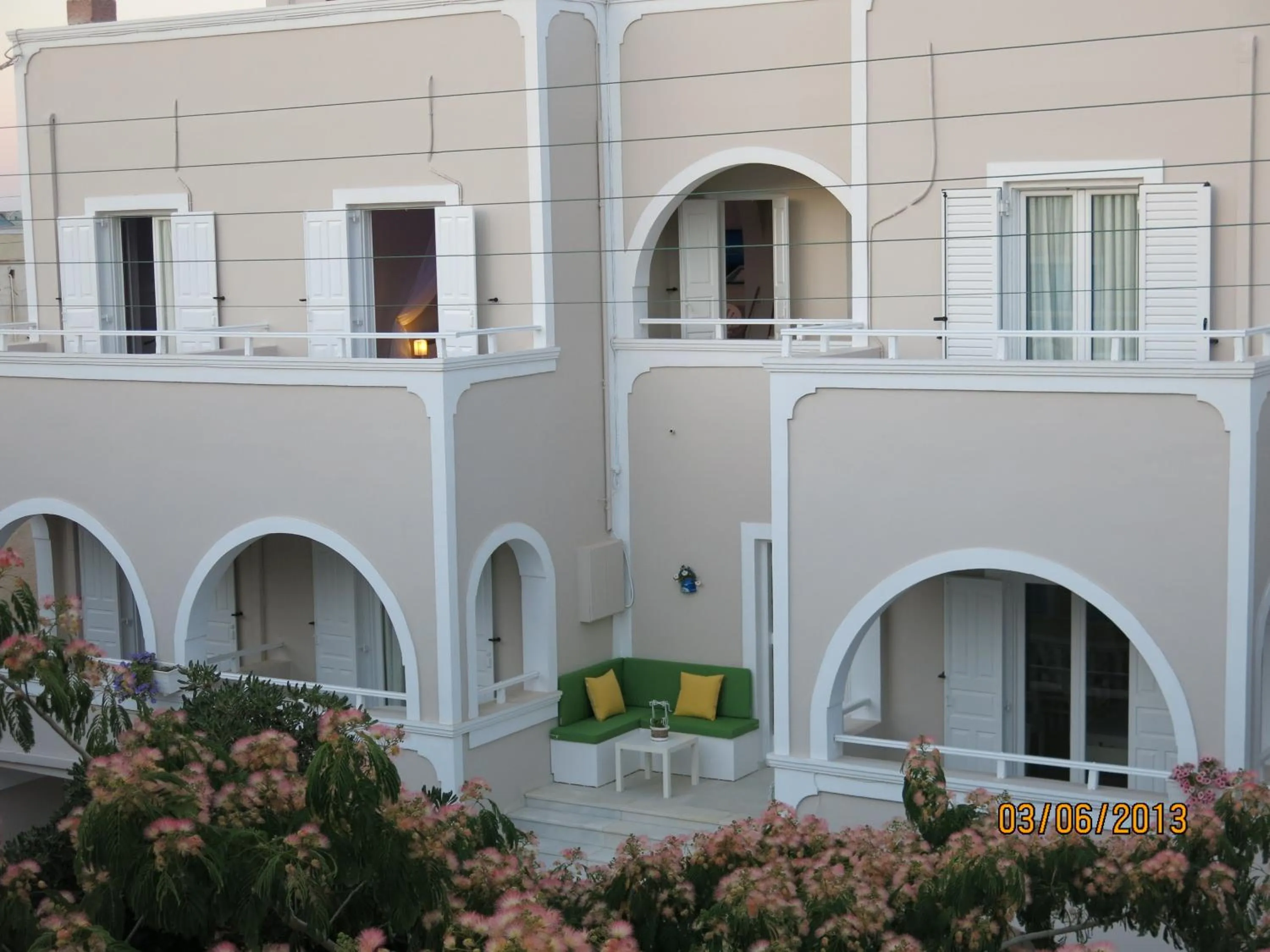 Facade/entrance in Argiris Studios