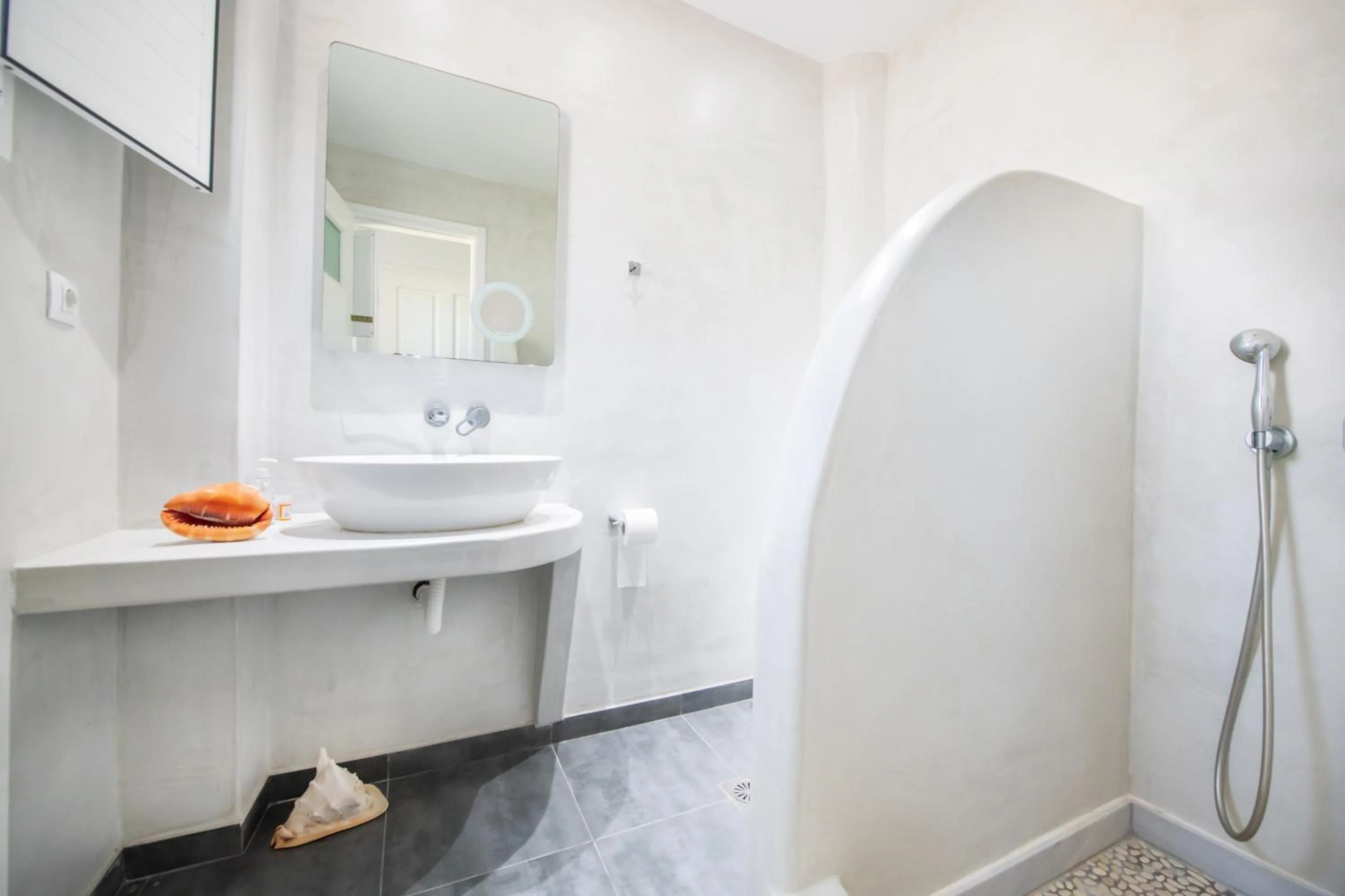 Bathroom in Argiris Studios