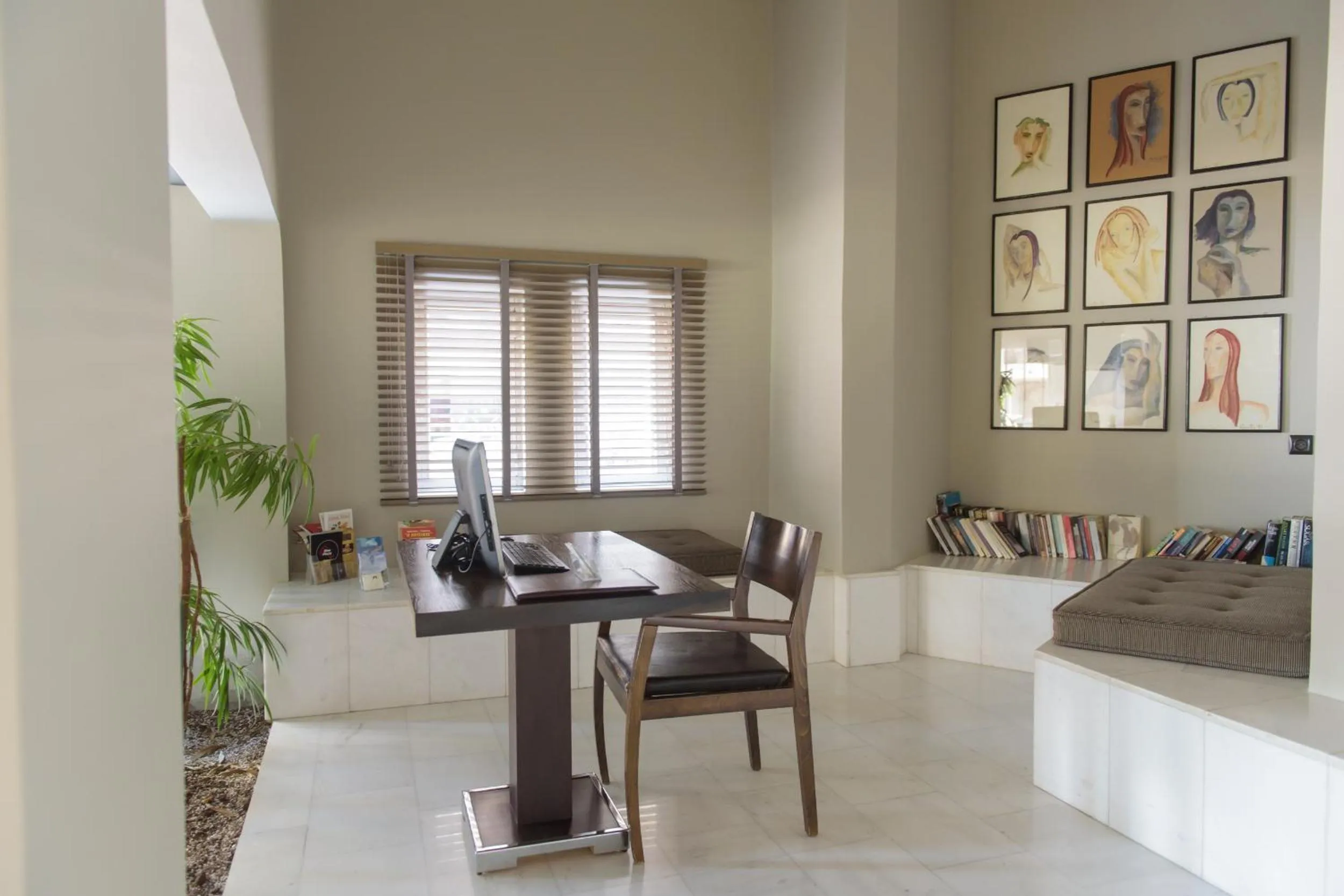 Property building in Hotel Nafpaktos