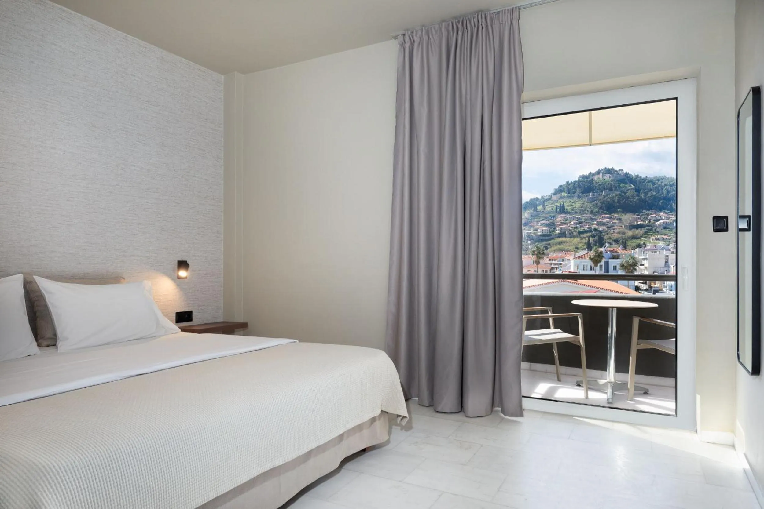 Bed in Hotel Nafpaktos