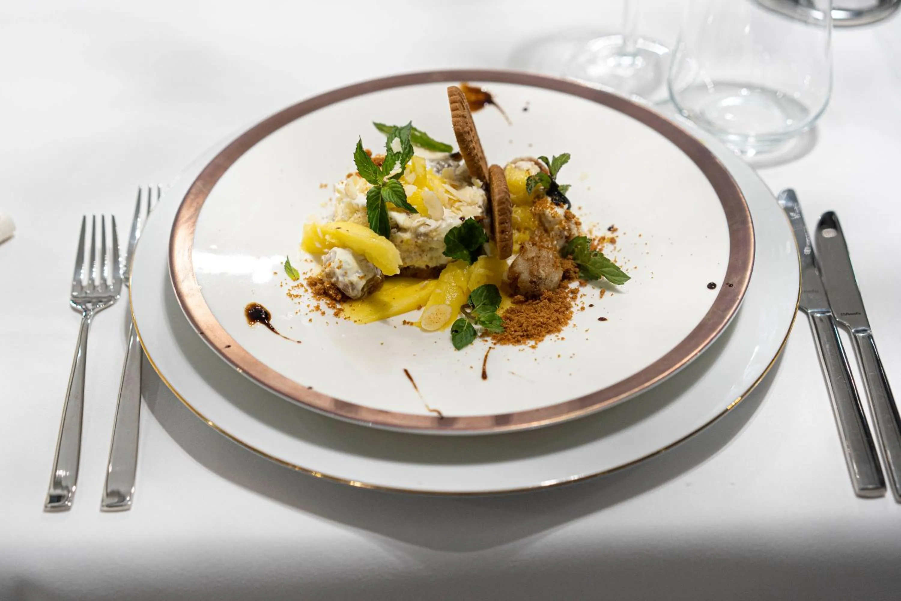 Restaurant/places to eat in Grand Hotel Shumen