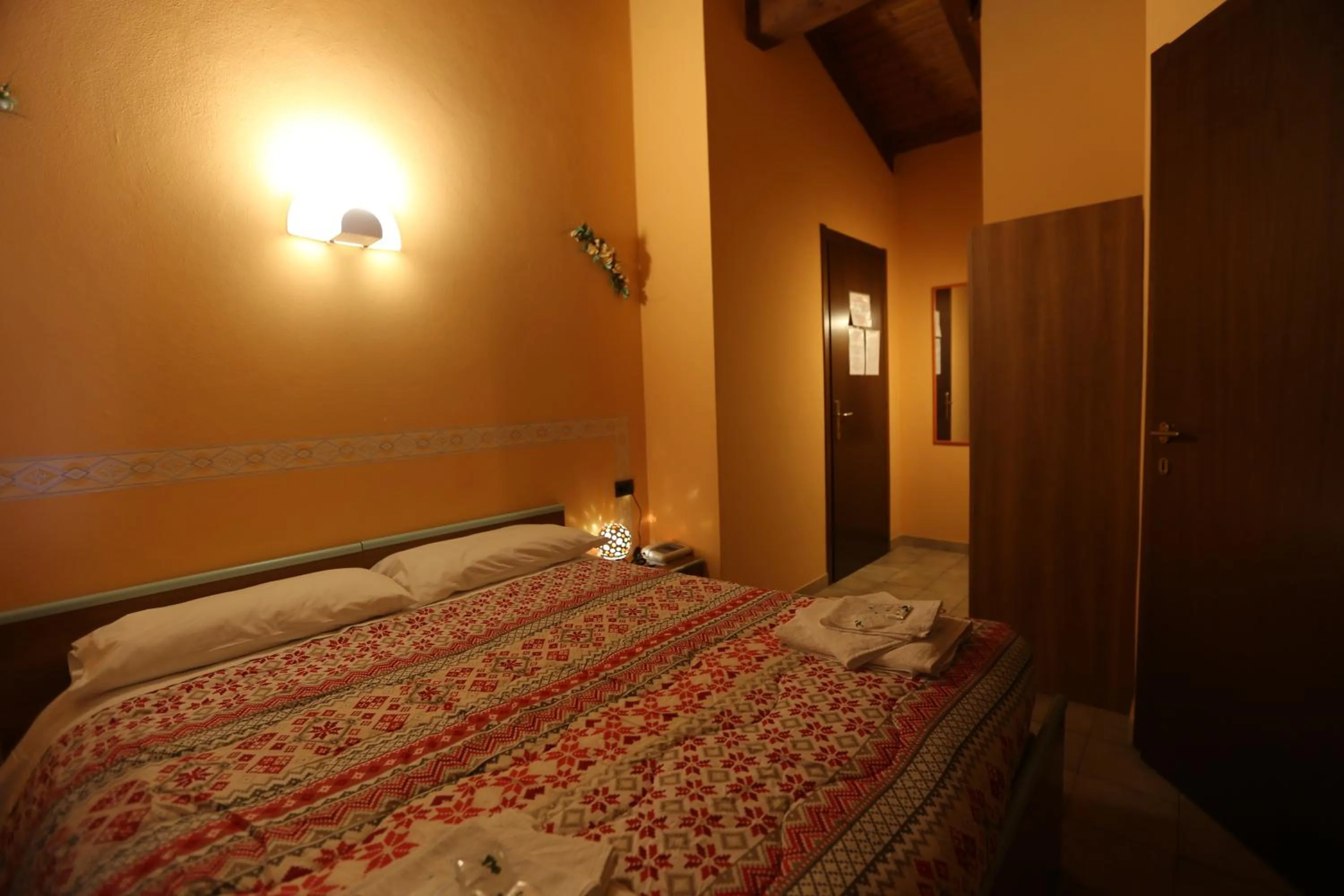 Bedroom, Bed in Da Cecilia