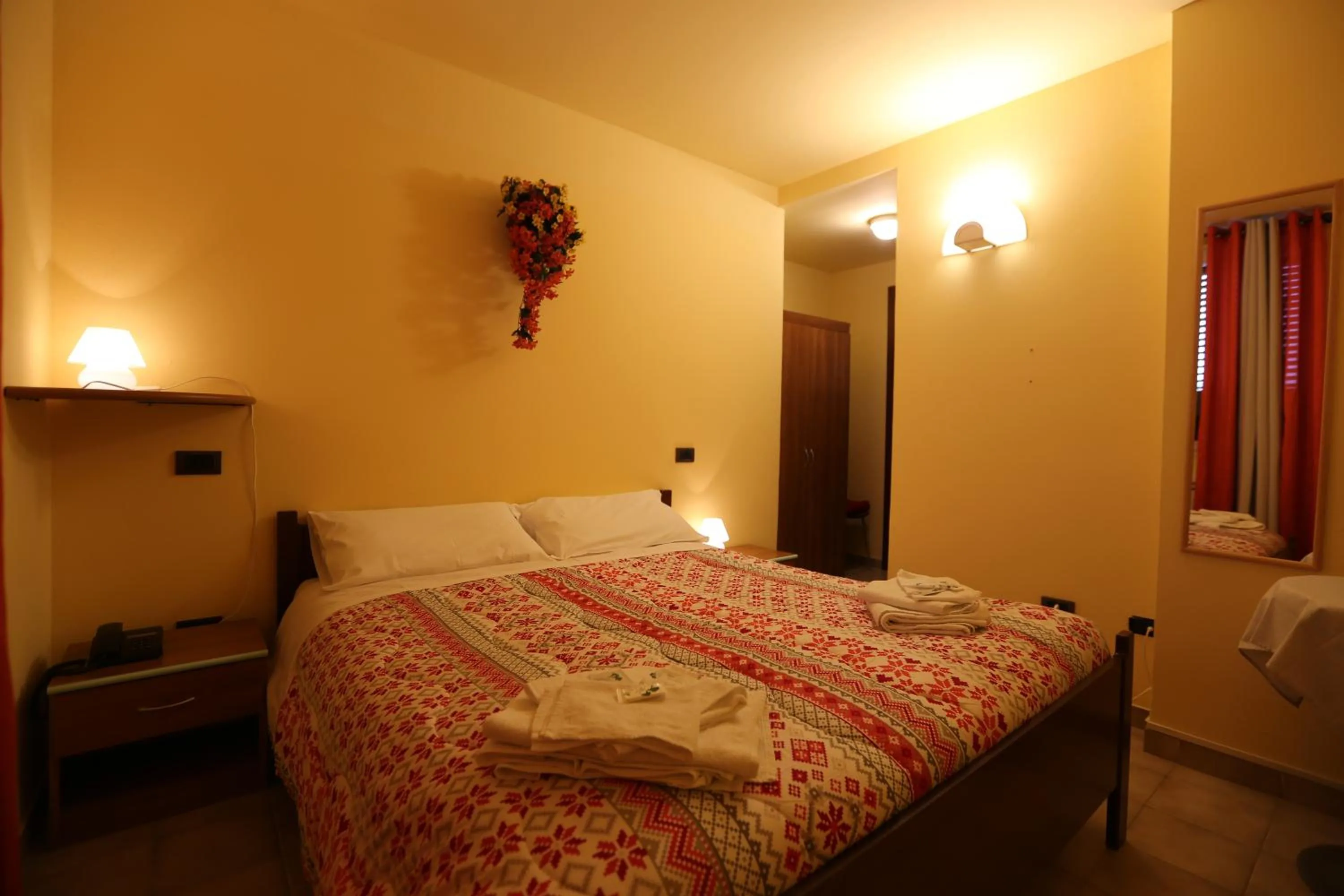 Bedroom, Bed in Da Cecilia
