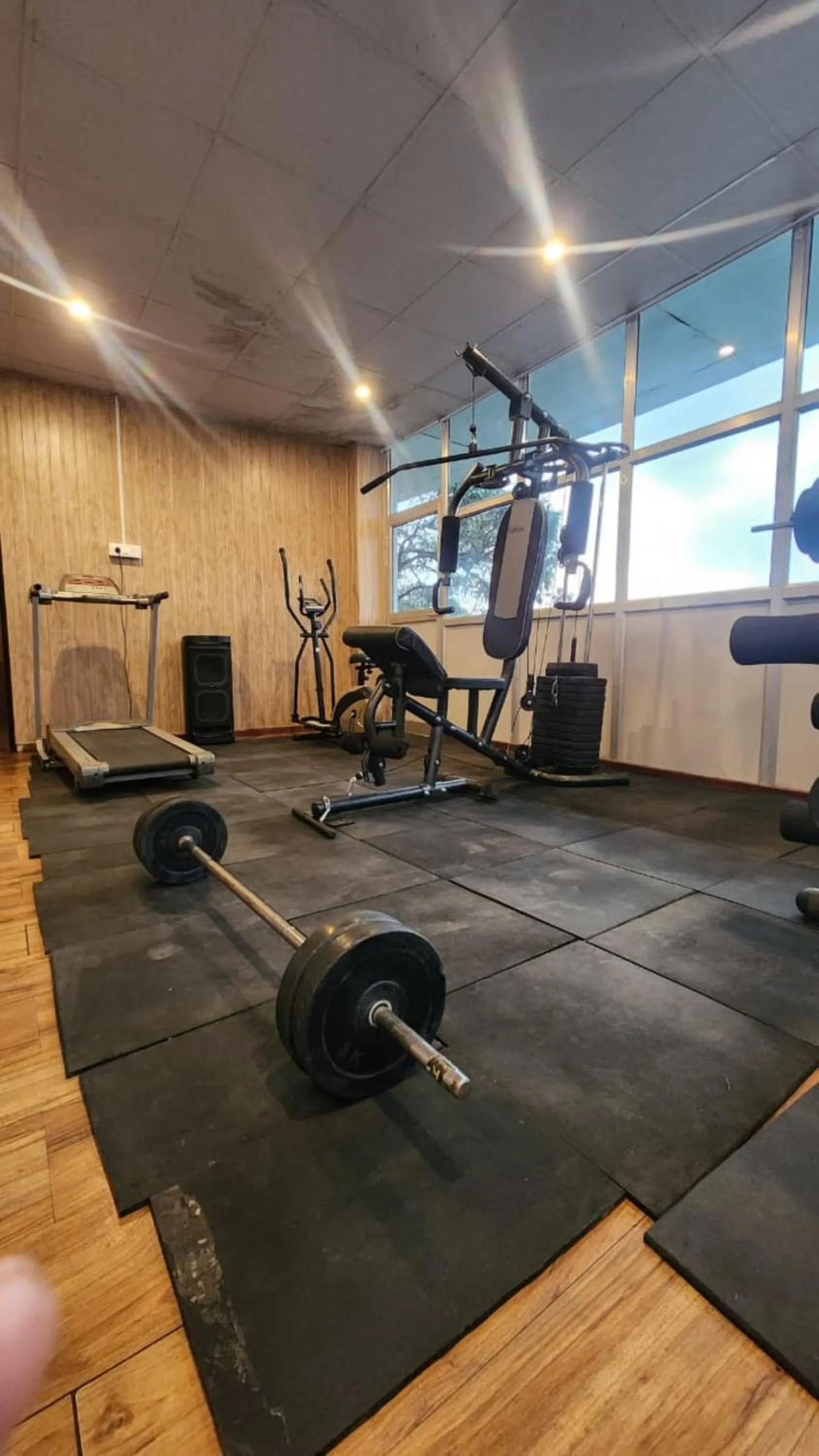 Fitness centre/facilities in Perfectstayz Premium The Pride at mall road