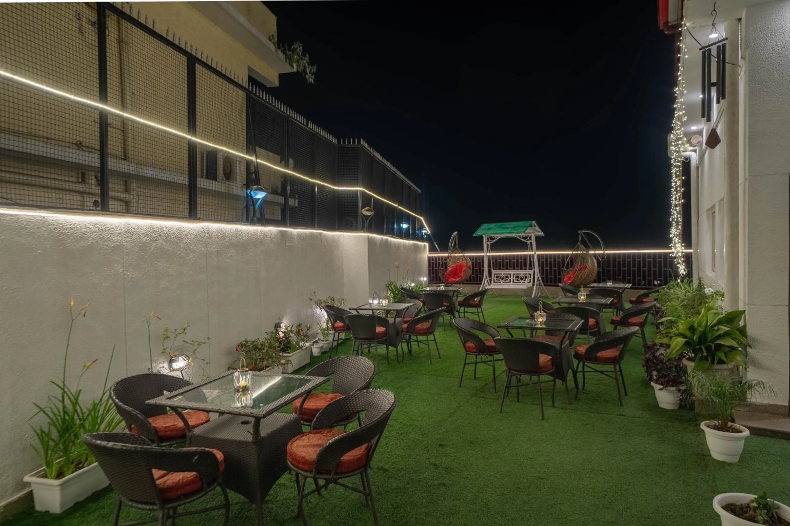 Garden in Perfectstayz Premium The Pride at mall road