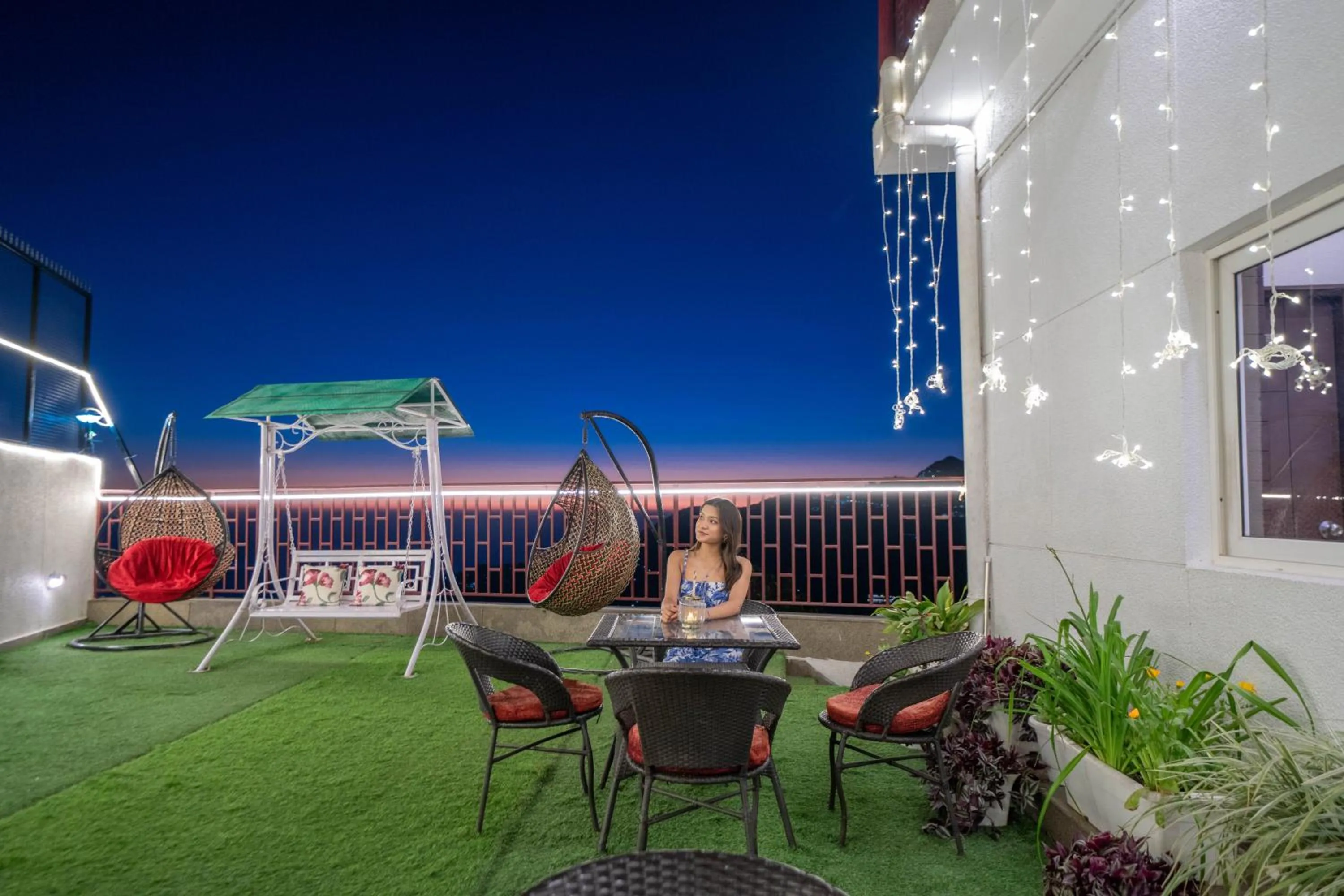 Night in Perfectstayz Premium The Pride at mall road