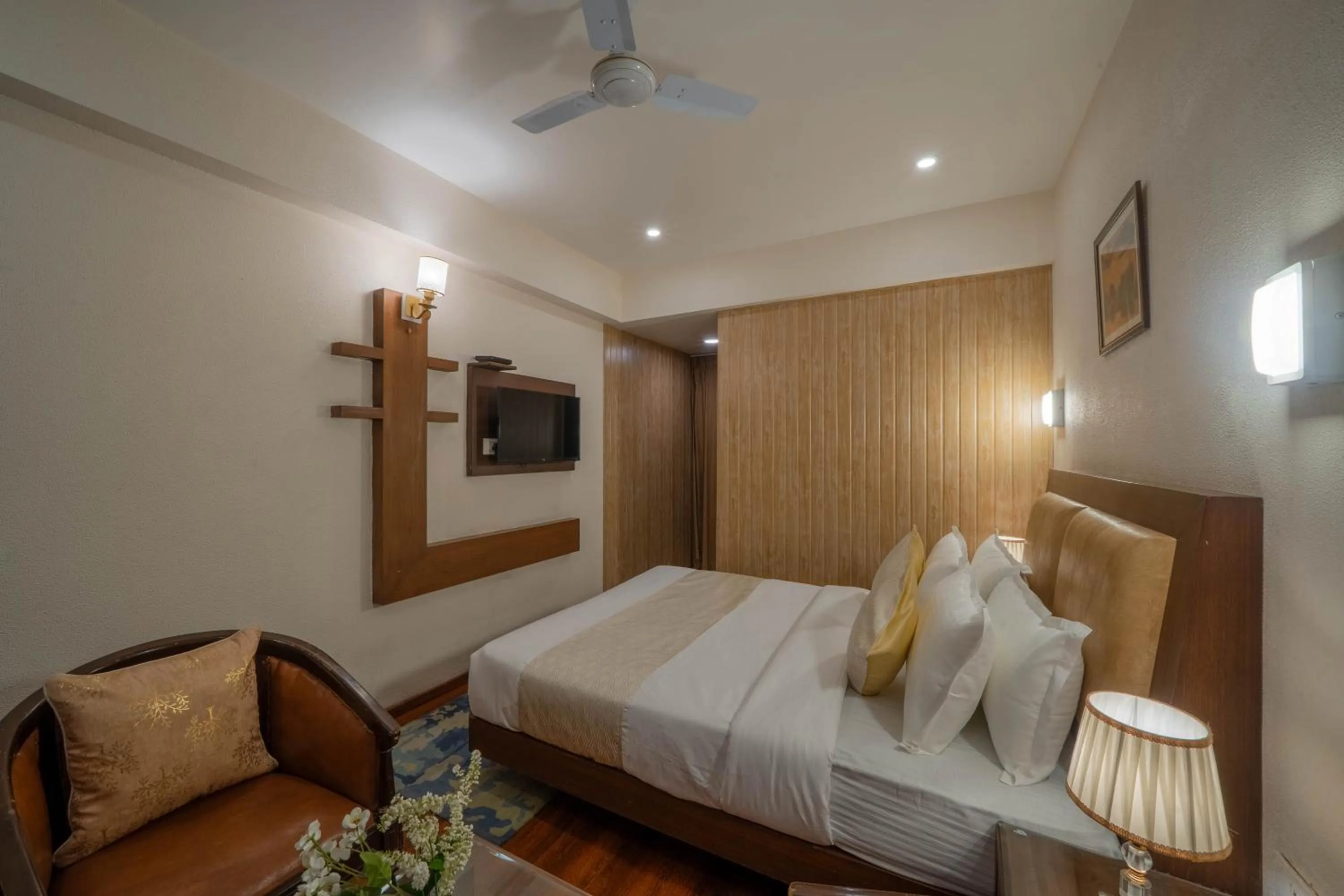 Bed in Perfectstayz Premium The Pride at mall road