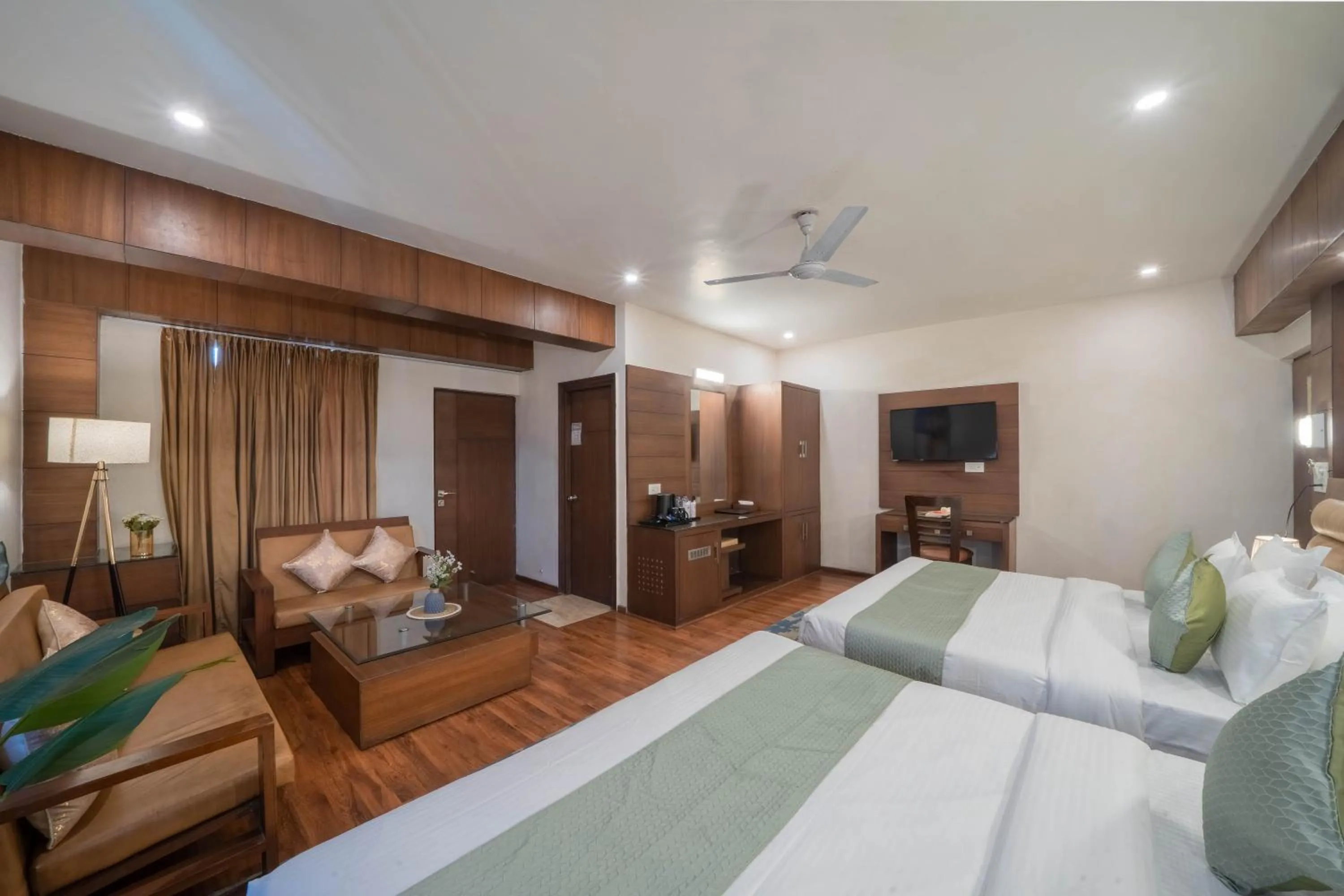 Bed in Perfectstayz Premium The Pride at mall road