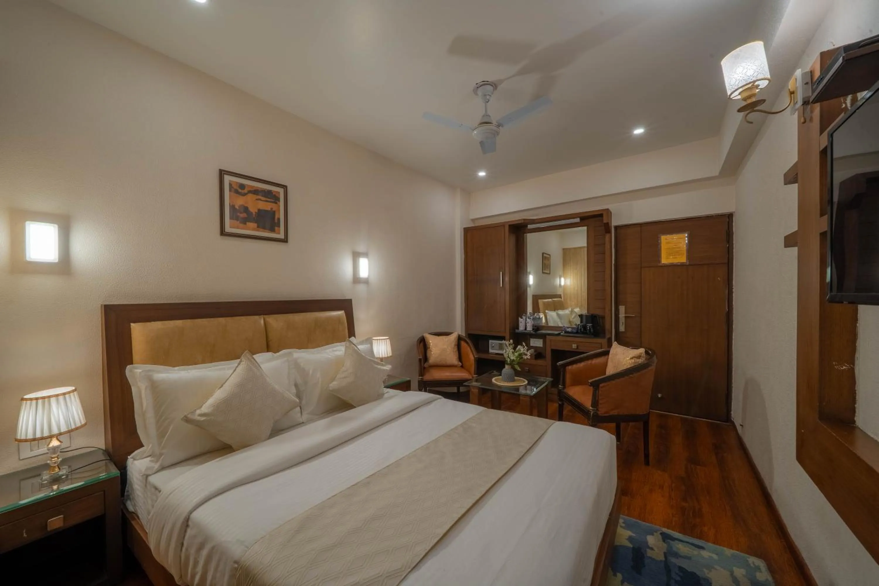 Bed in Perfectstayz Premium The Pride at mall road