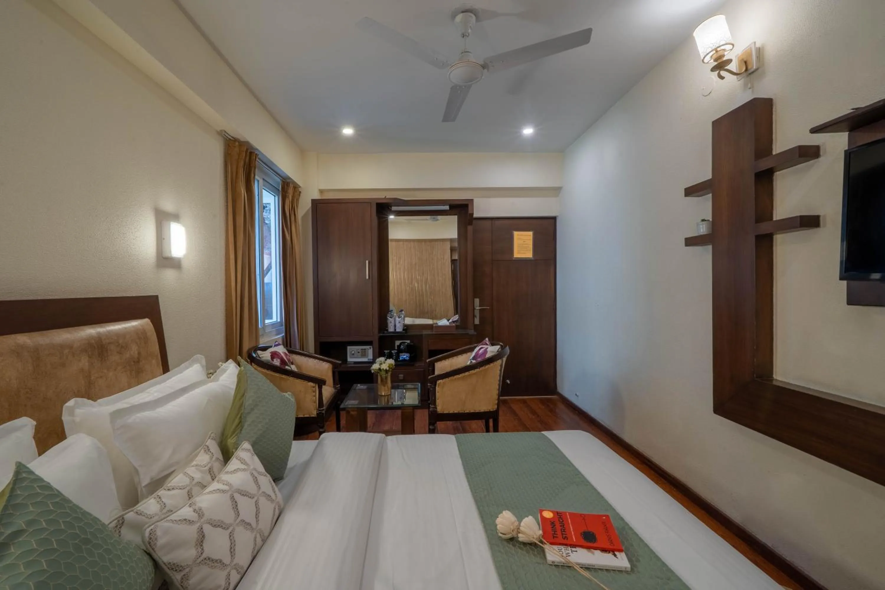 Bed in Perfectstayz Premium The Pride at mall road