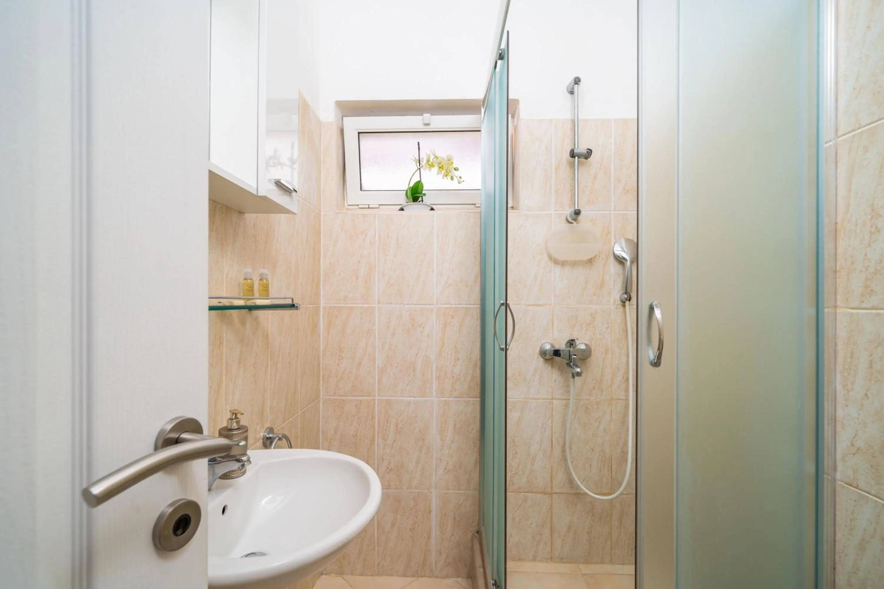 Bathroom in Apartments Senjo