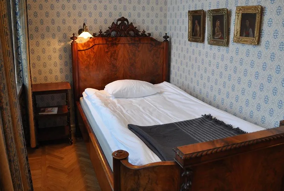 Bed in Laholms Stadshotell